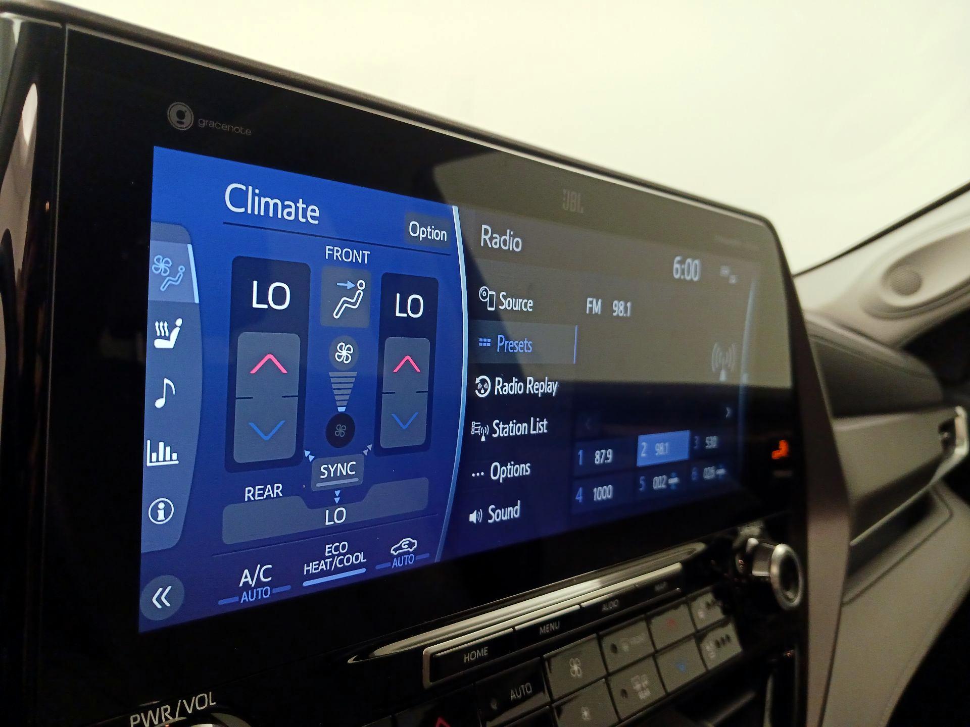 Thumbnail: 2020 Toyota Highlander - 17