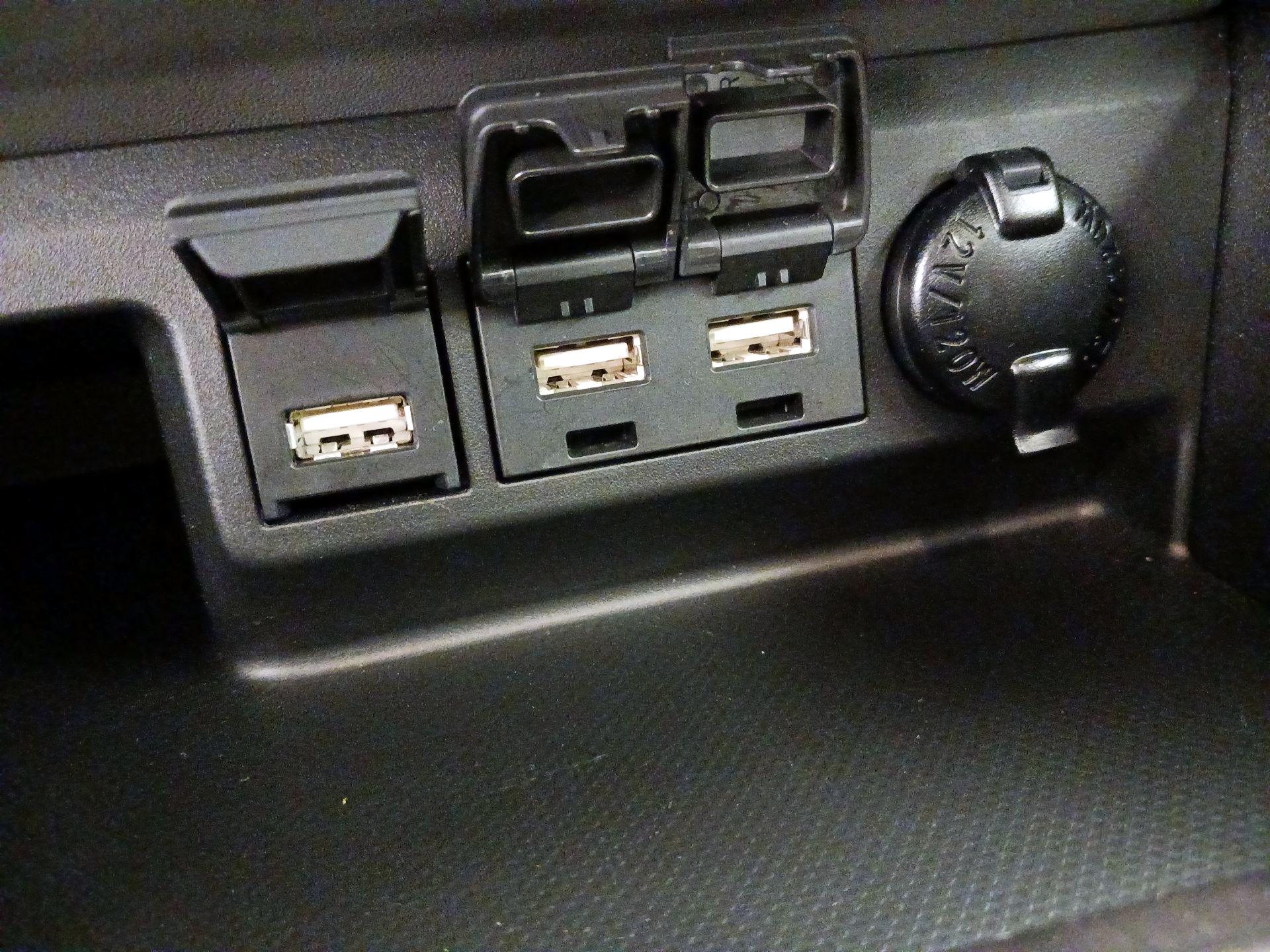 Thumbnail: 2020 Toyota Highlander - 19