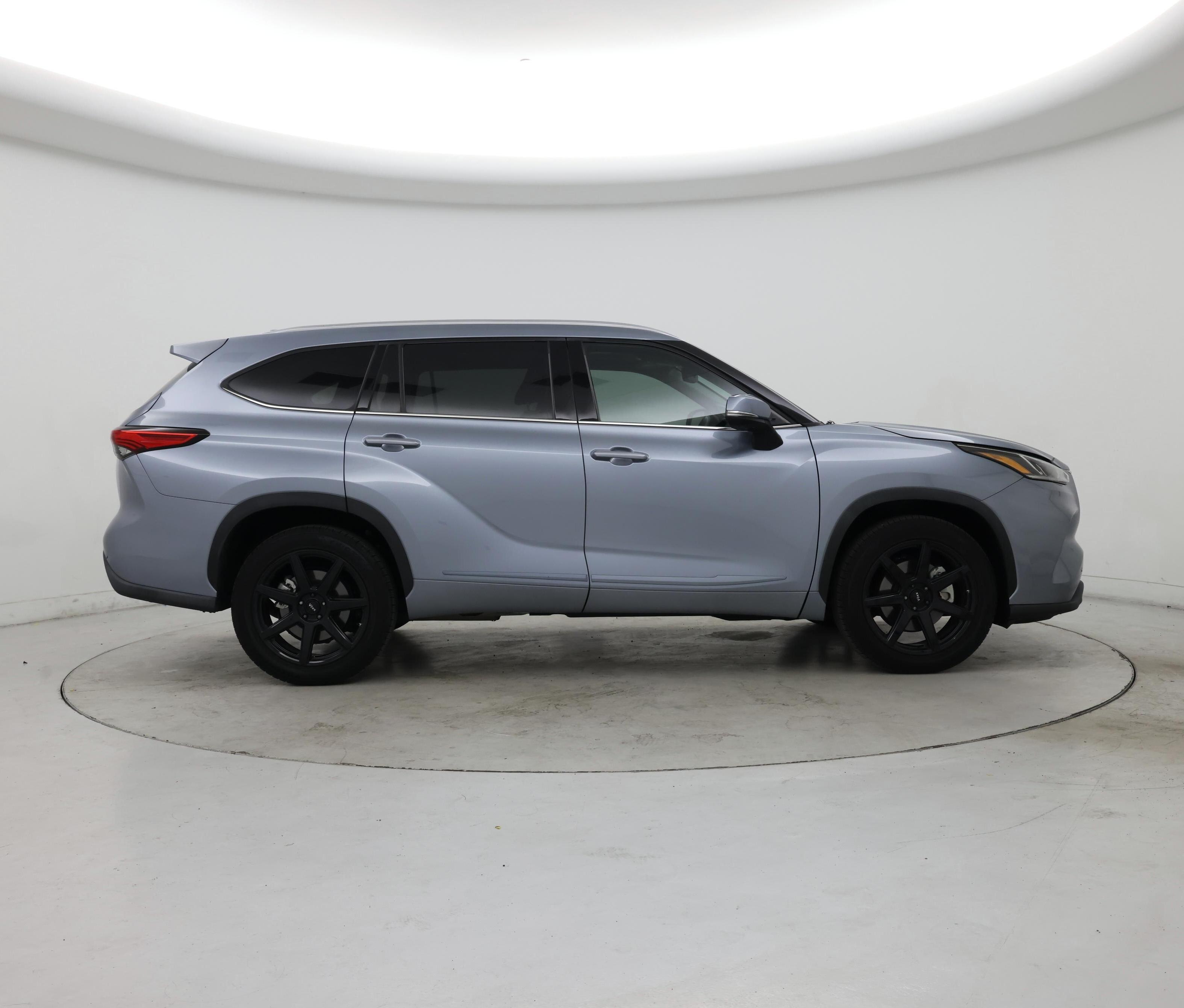 Thumbnail: 2020 Toyota Highlander - 7