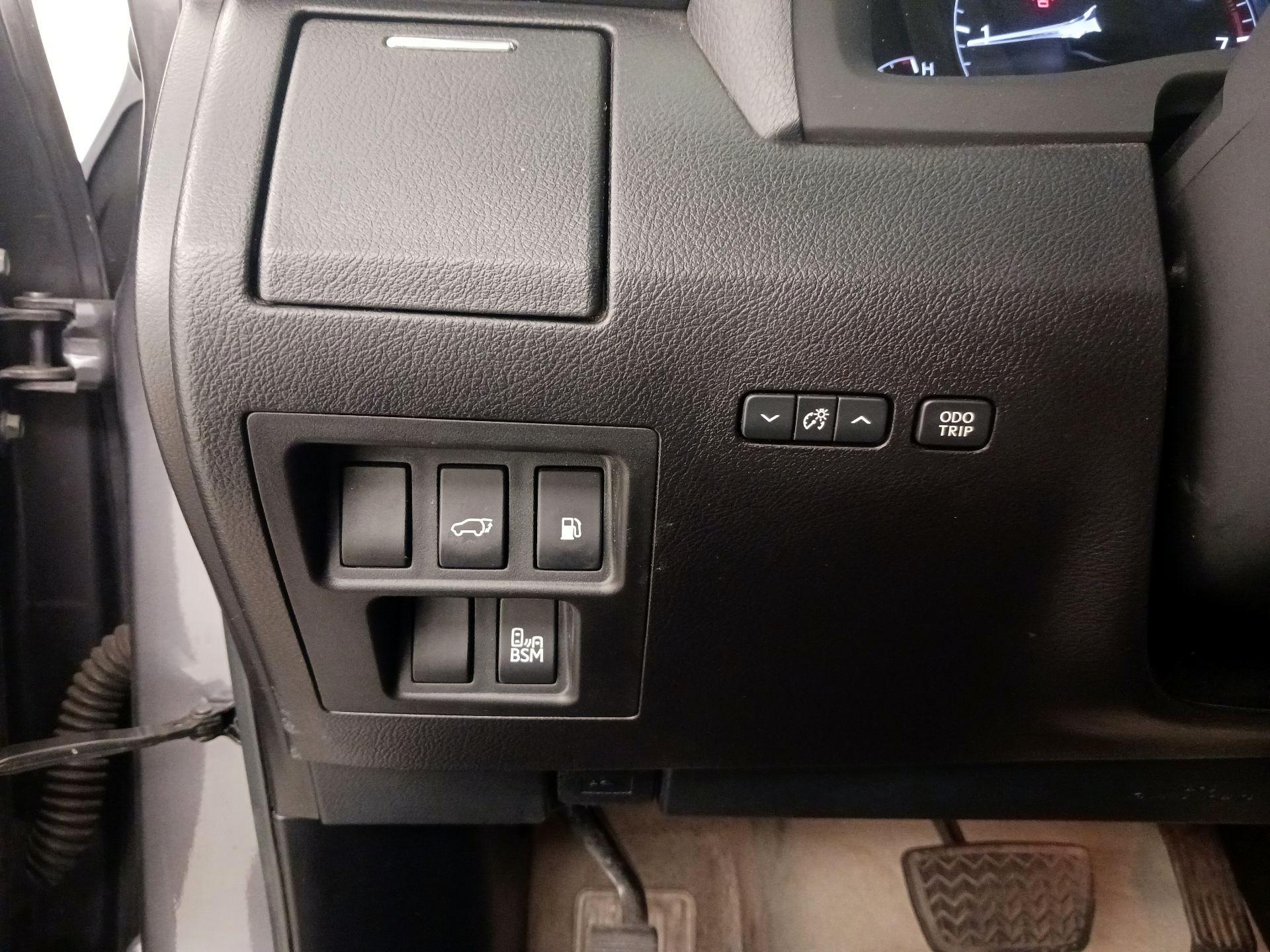 Thumbnail: 2015 Lexus RX - 13