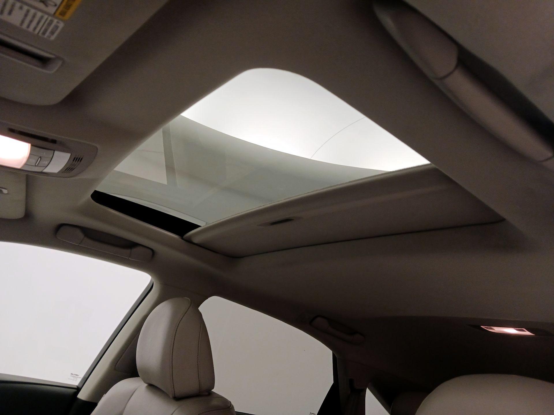 Thumbnail: 2015 Lexus RX - 20