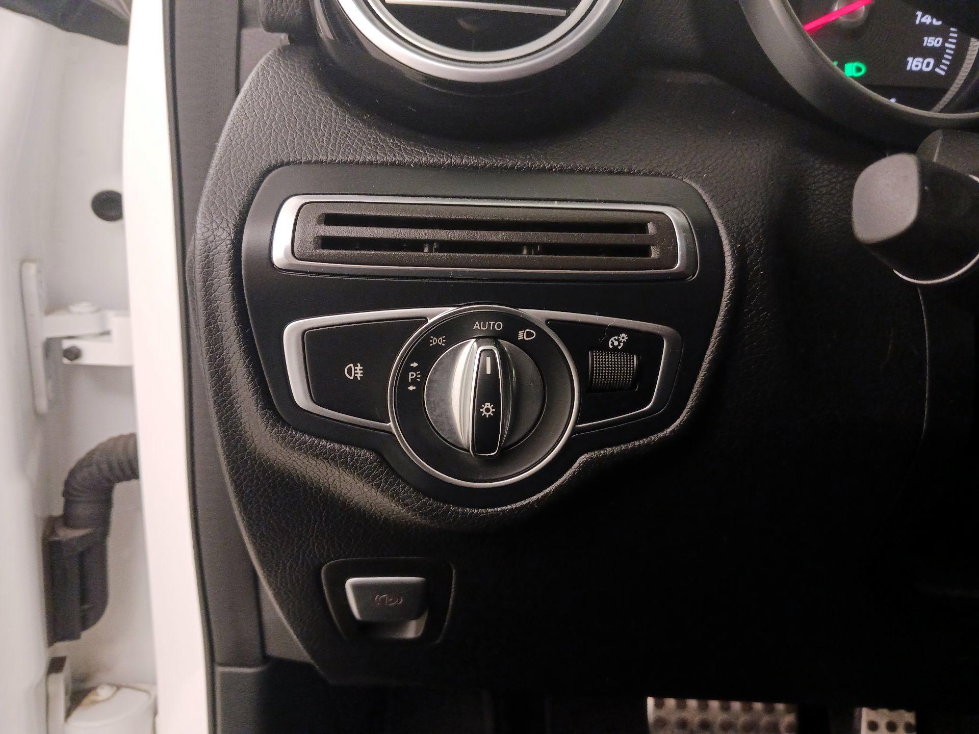 Thumbnail: 2018 Mercedes-Benz GLC - 13