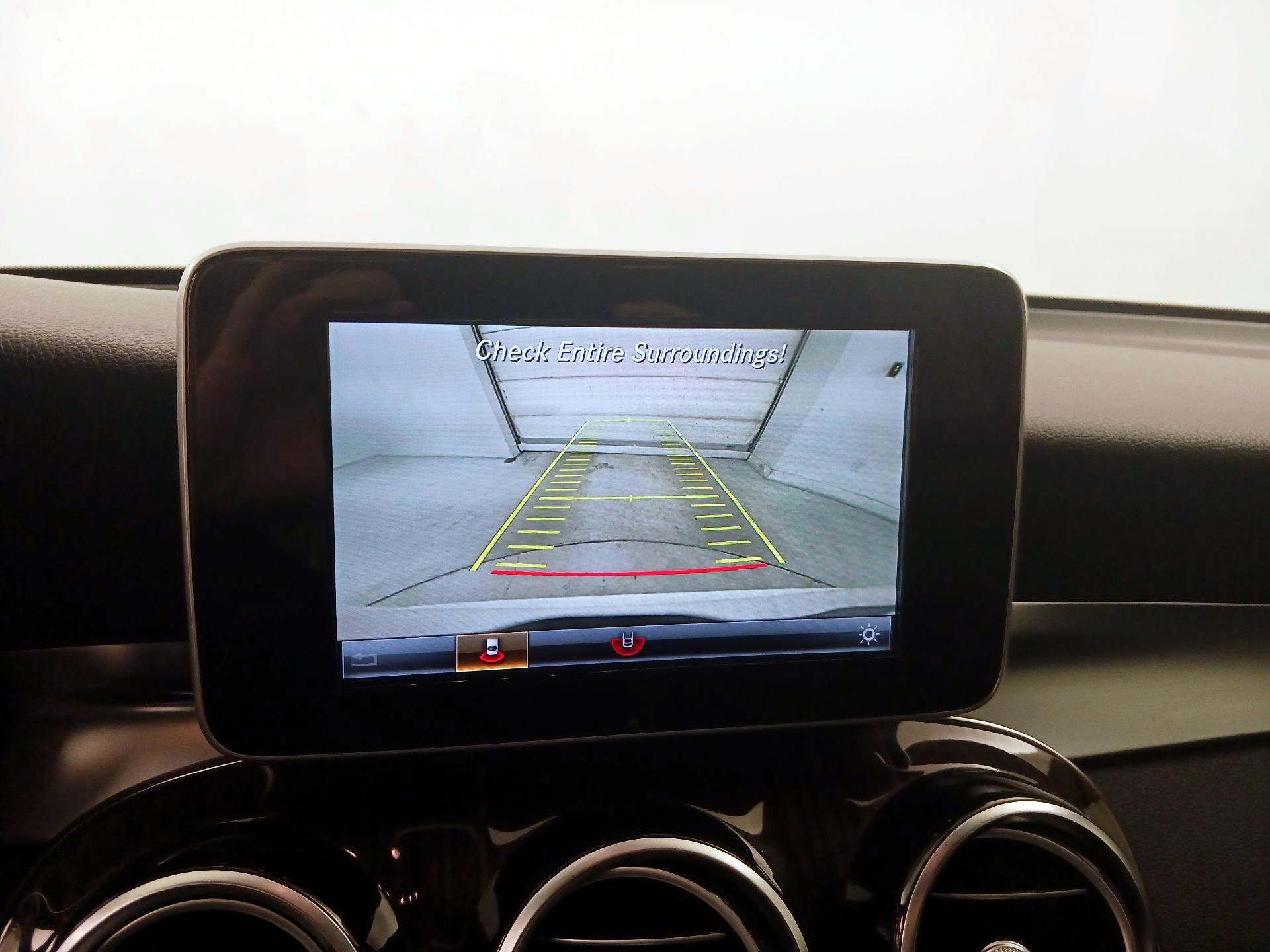 Thumbnail: 2018 Mercedes-Benz GLC - 15