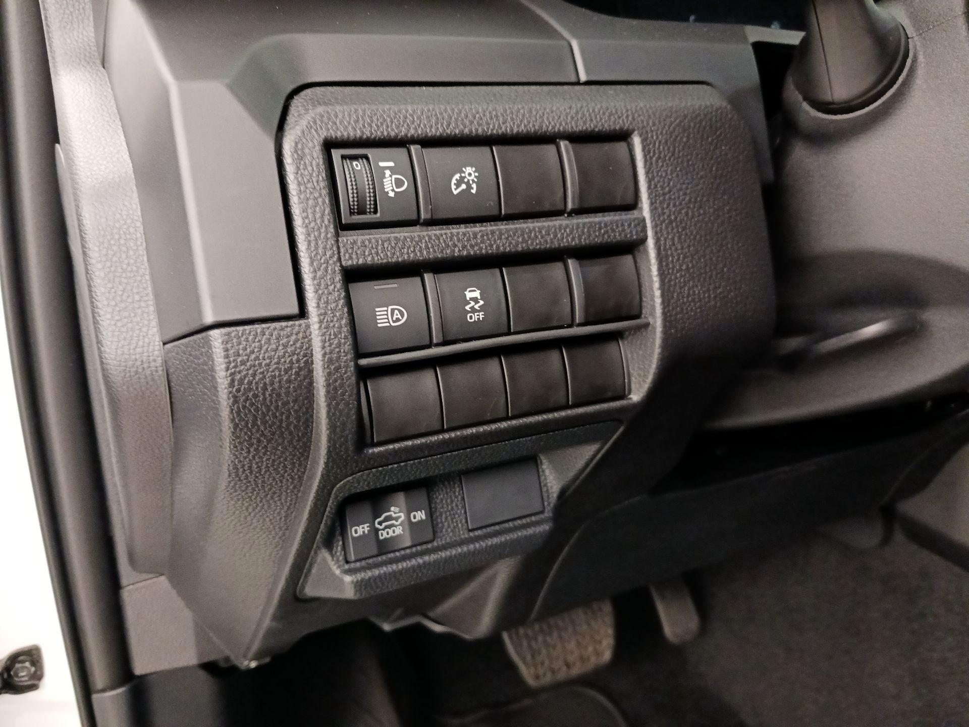 Thumbnail: 2024 Toyota Tacoma - 13