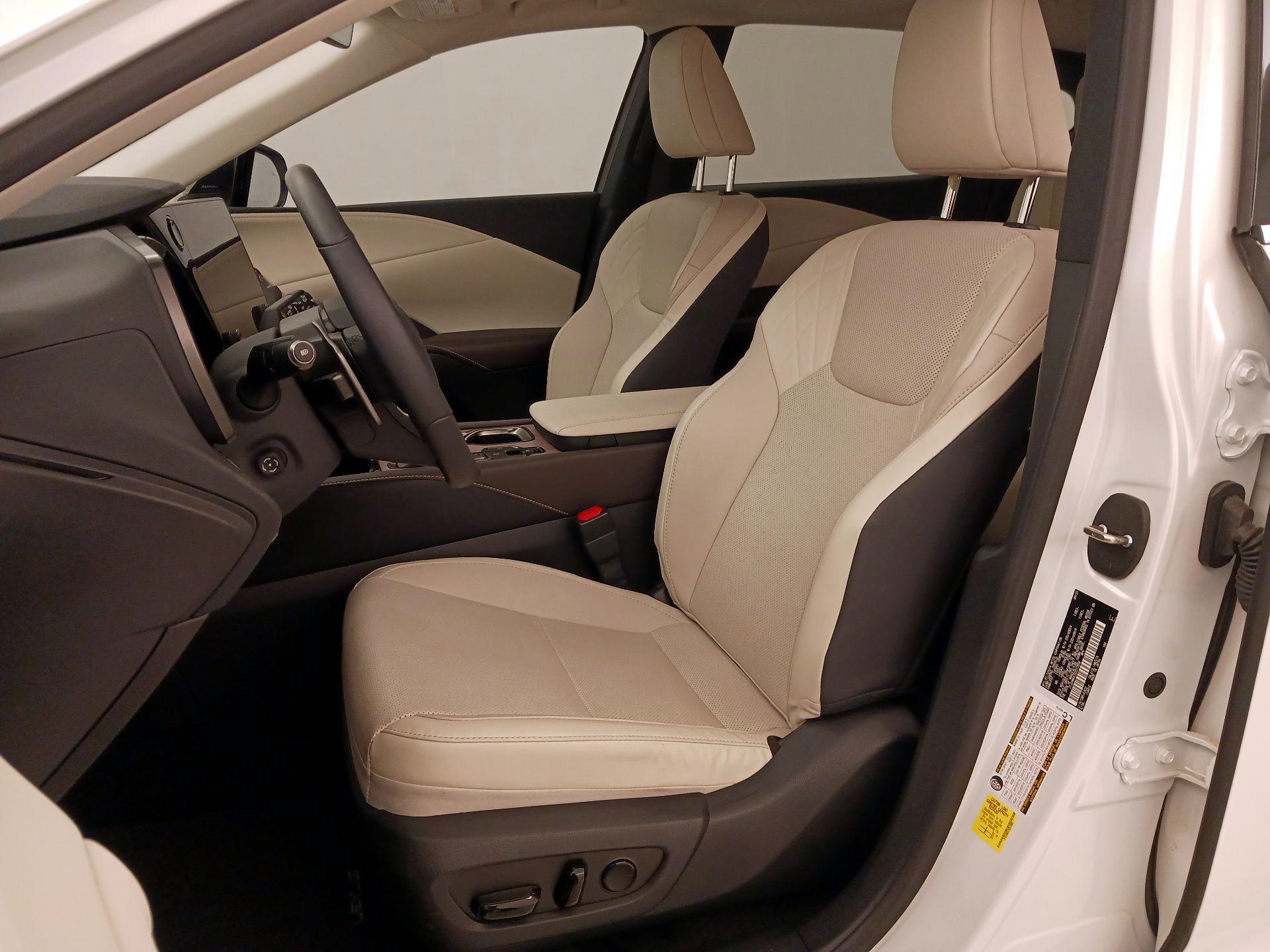 Thumbnail: 2024 Lexus RX - 11