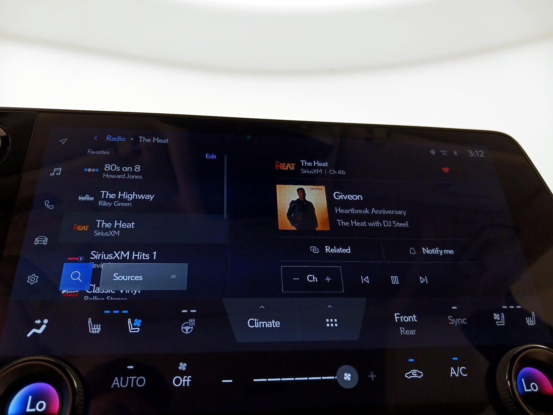 Thumbnail: 2024 Lexus RX - 15