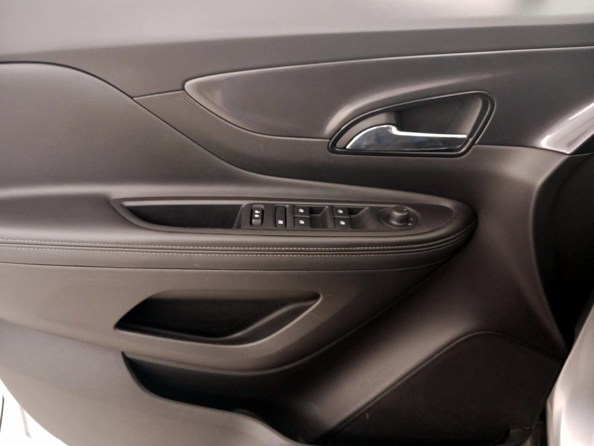 Thumbnail: 2018 Buick Encore - 12