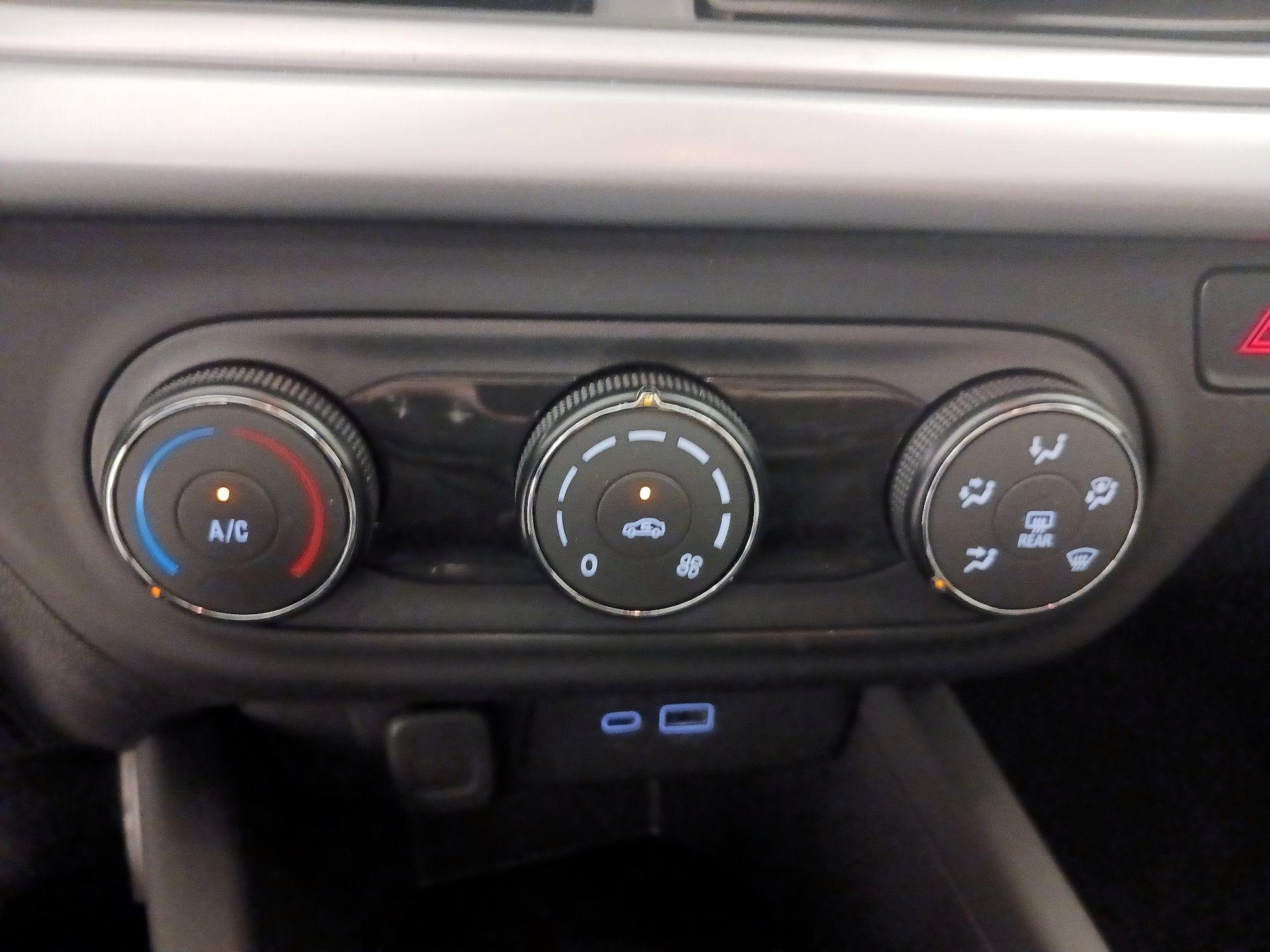 Thumbnail: 2025 Chevrolet Trax - 16