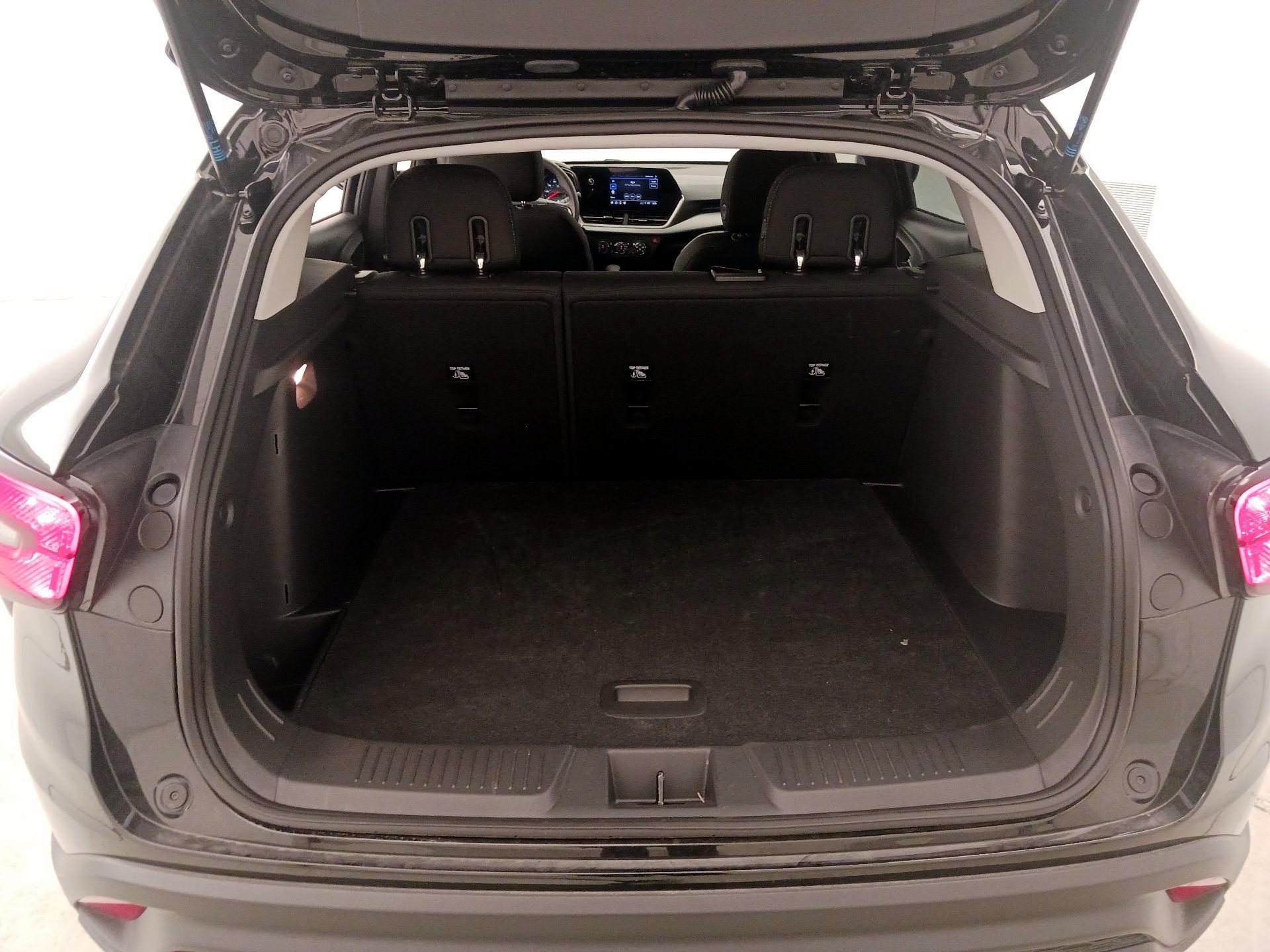 Thumbnail: 2025 Chevrolet Trax - 20