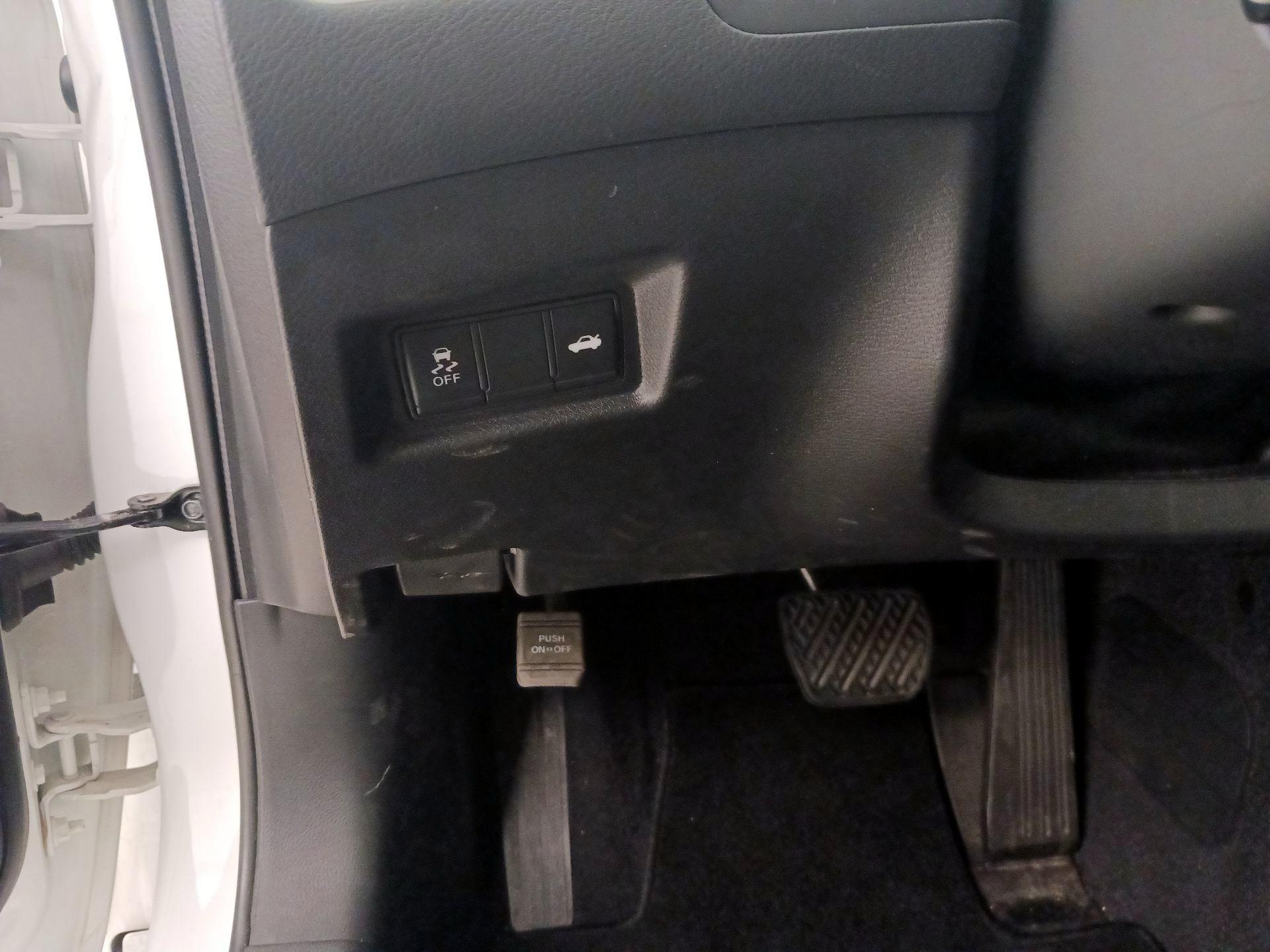 Thumbnail: 2021 INFINITI Q50 - 13