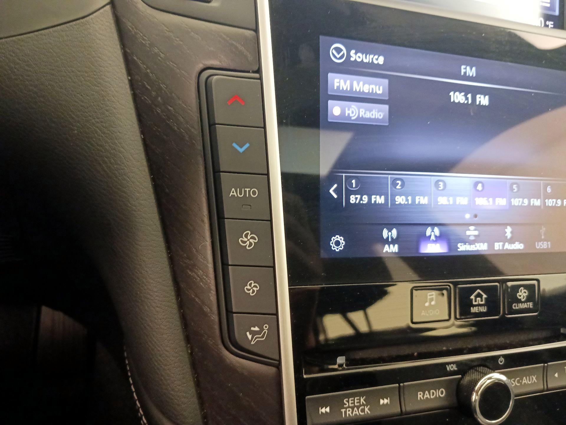 Thumbnail: 2021 INFINITI Q50 - 17