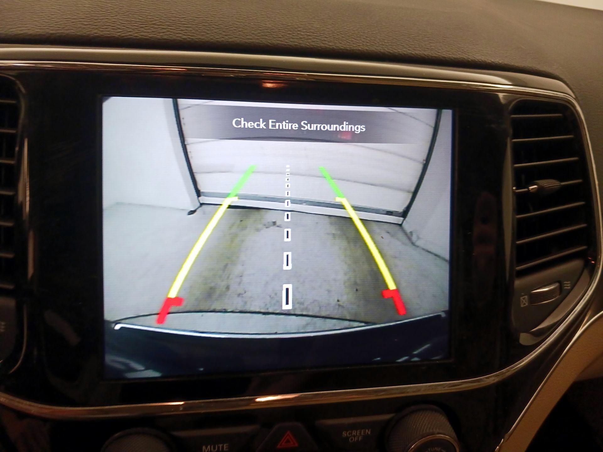 Thumbnail: 2020 Jeep Grand Cherokee - 15