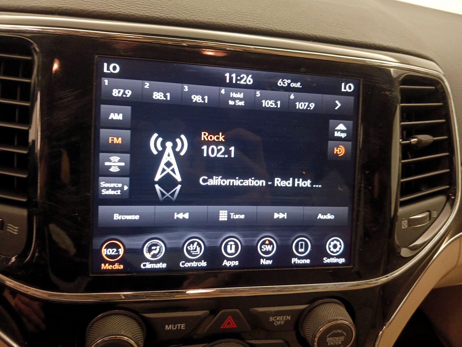 Thumbnail: 2020 Jeep Grand Cherokee - 16