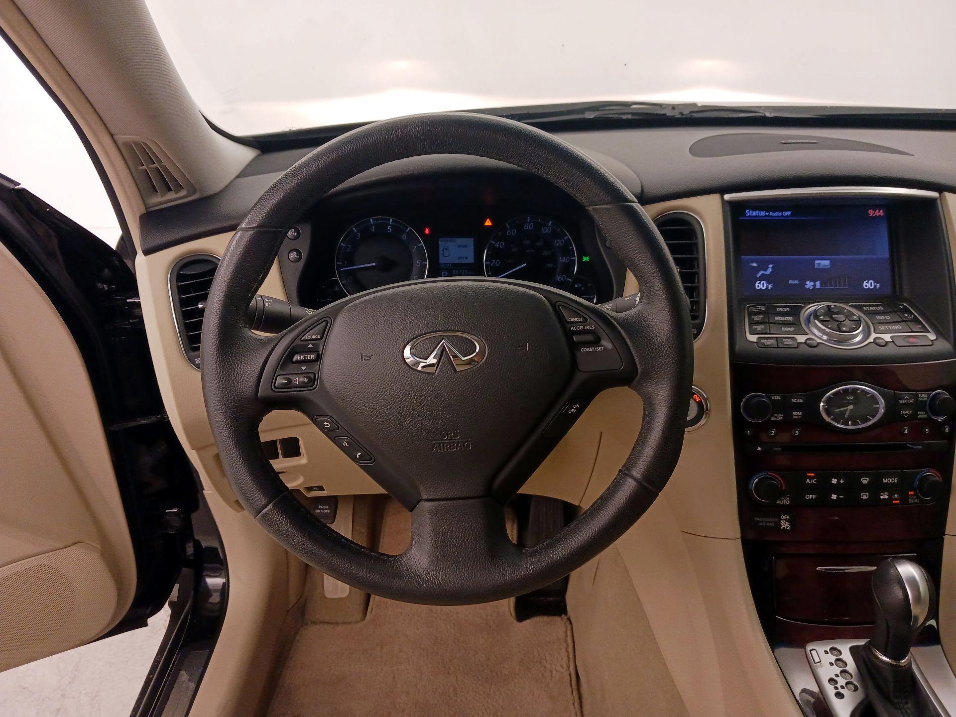 Thumbnail: 2017 INFINITI QX50 - 10