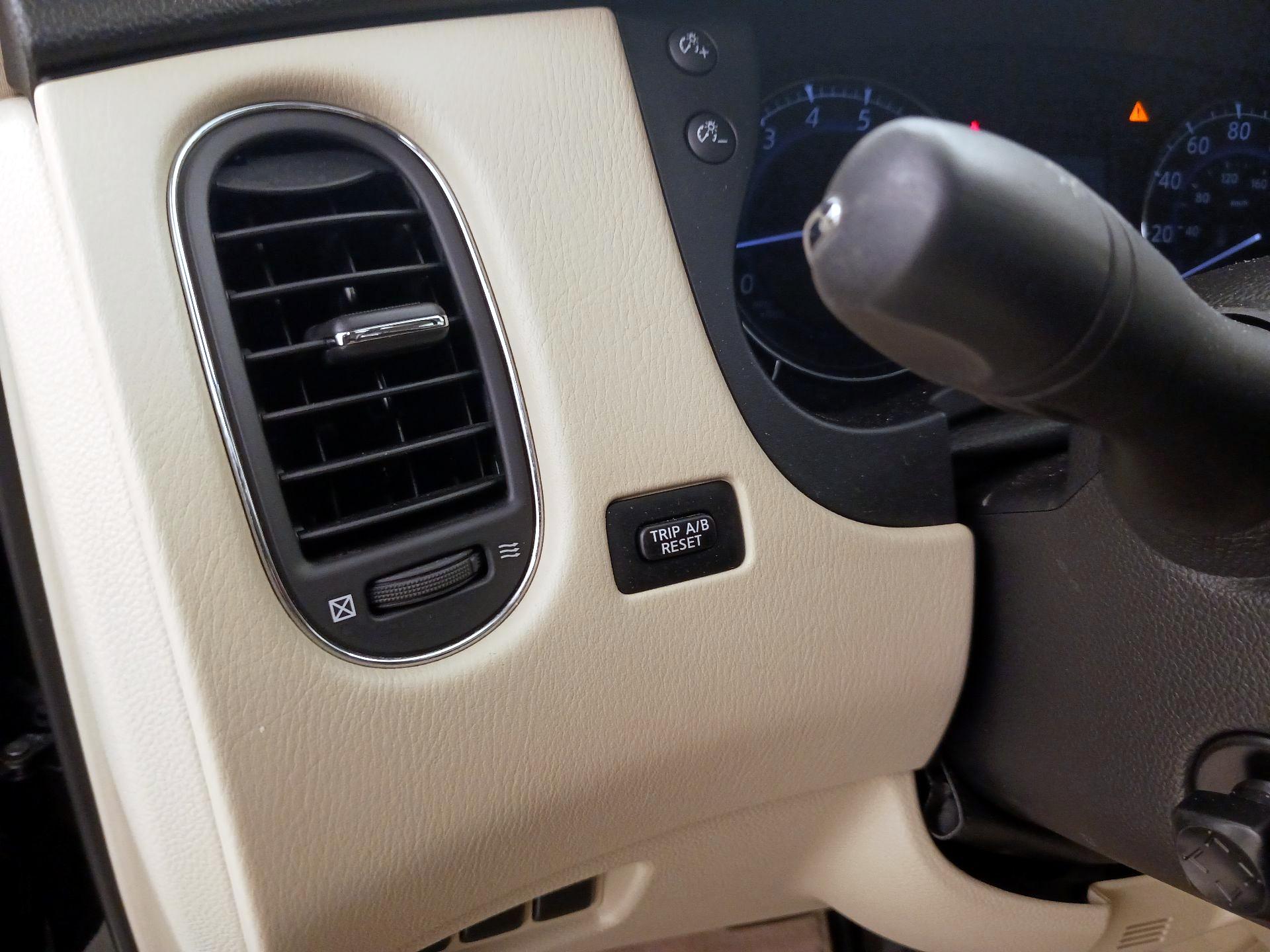 Thumbnail: 2017 INFINITI QX50 - 13