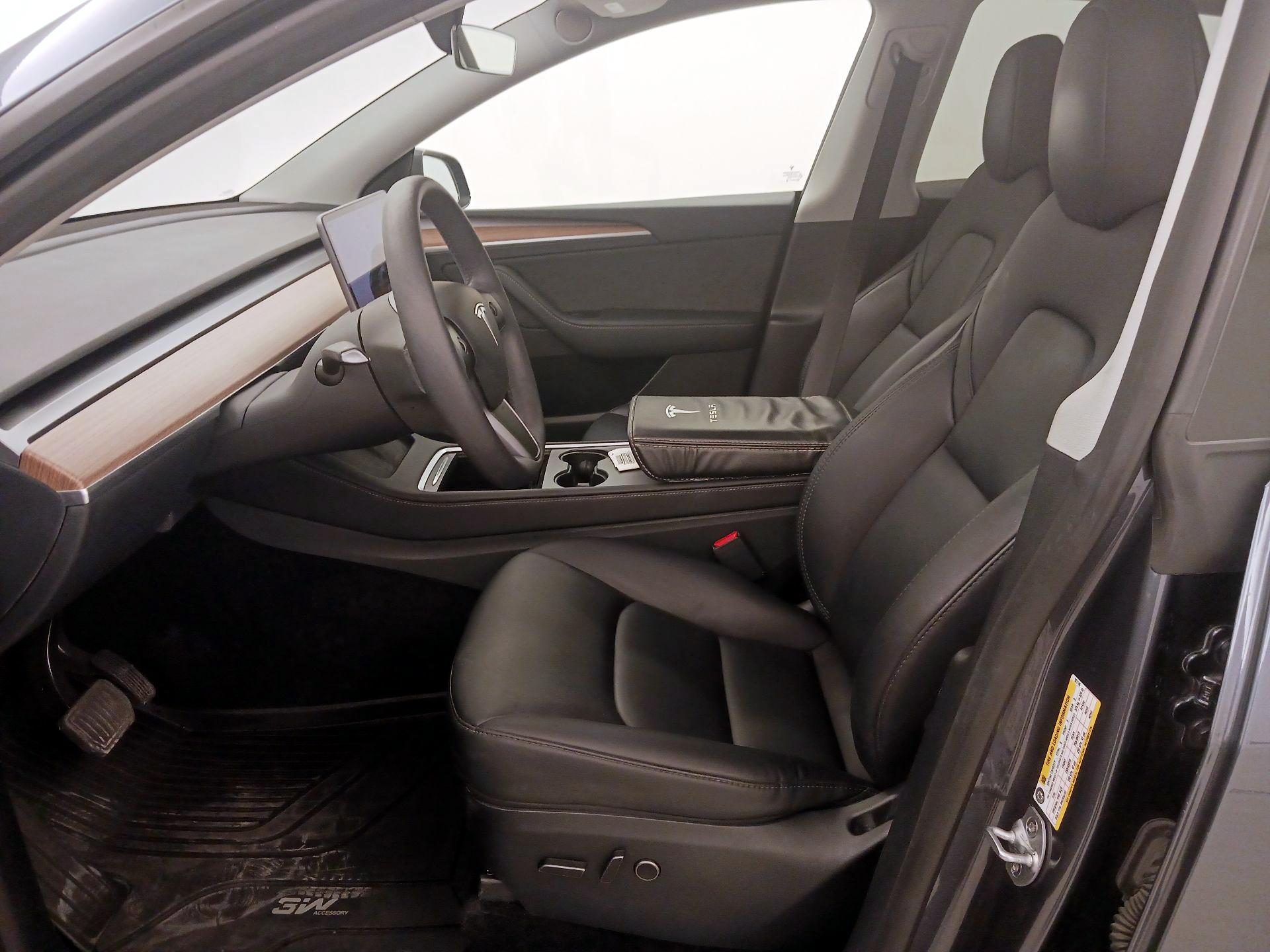 Thumbnail: 2023 Tesla Model Y - 11