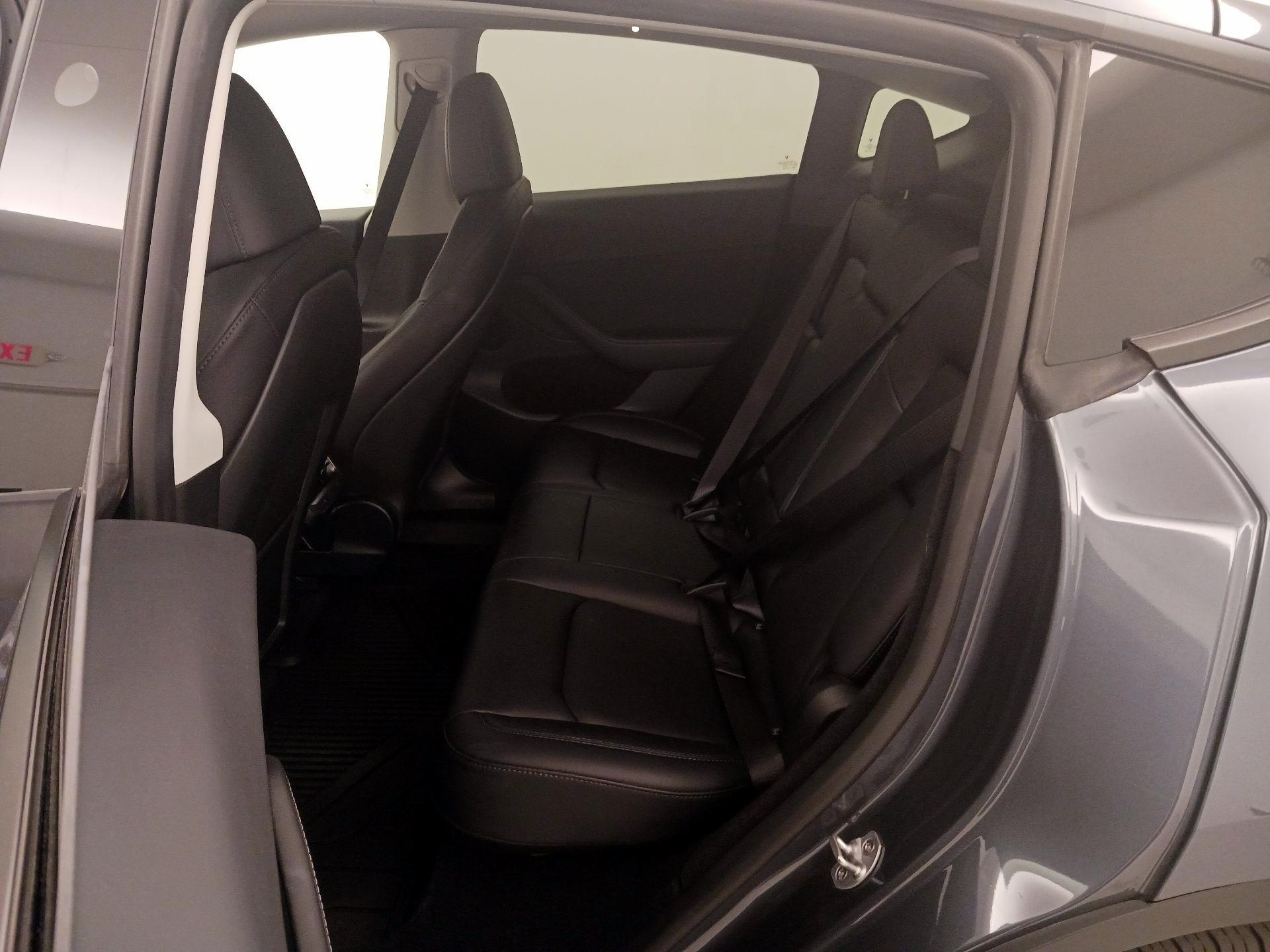 Thumbnail: 2023 Tesla Model Y - 18