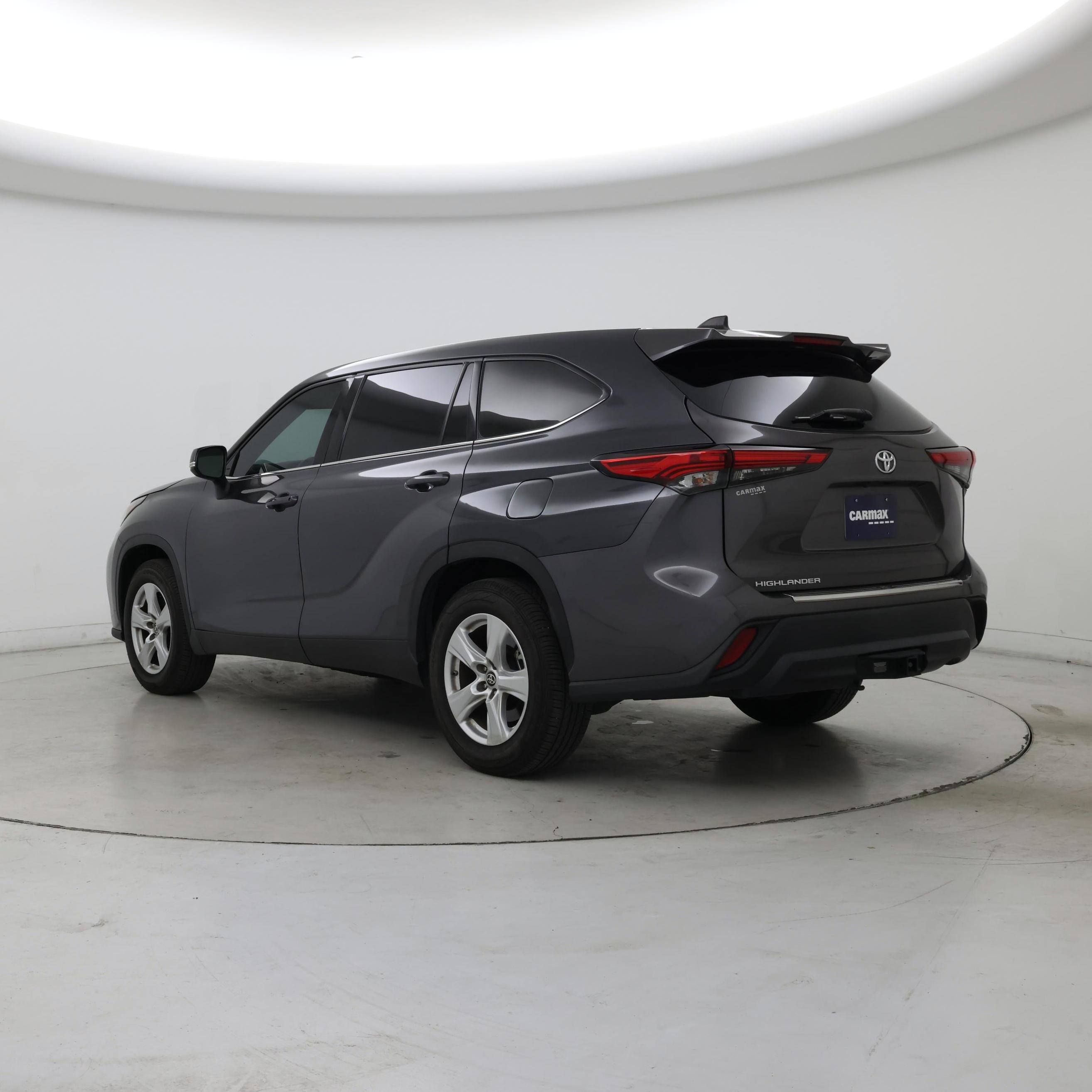 Thumbnail: 2022 Toyota Highlander - 2