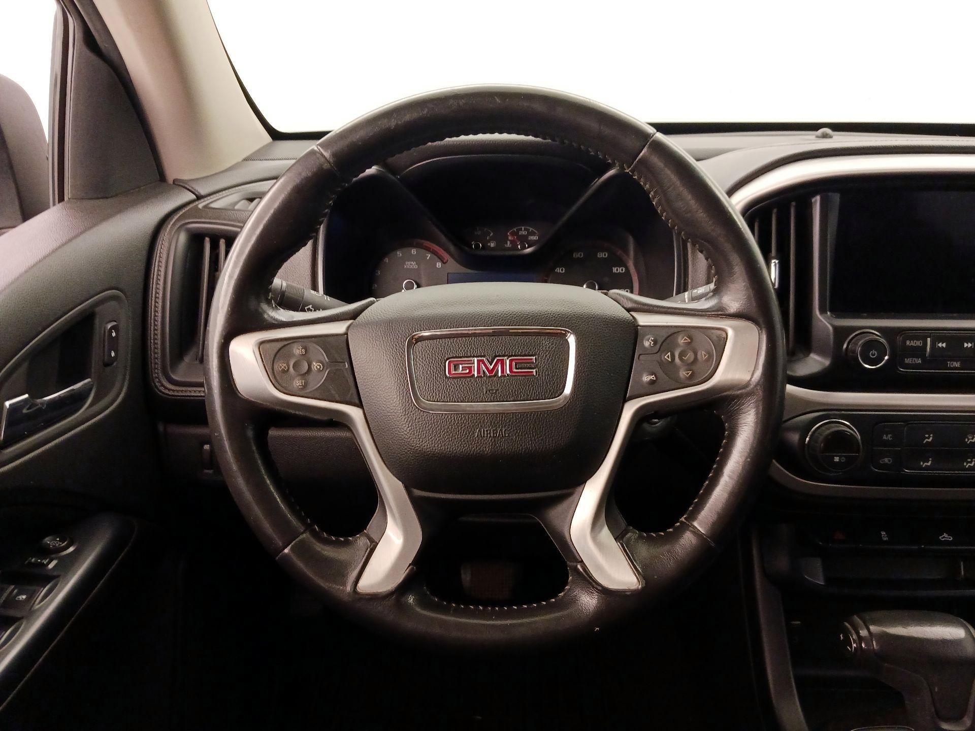 Thumbnail: 2015 GMC Canyon - 10