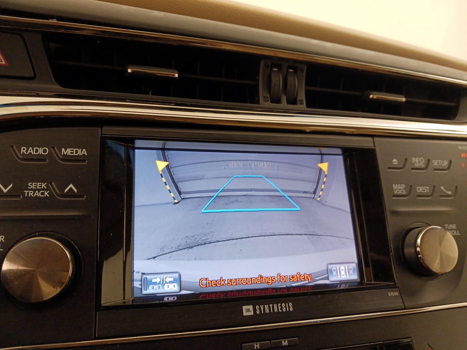 Thumbnail: 2014 Toyota Avalon - 15