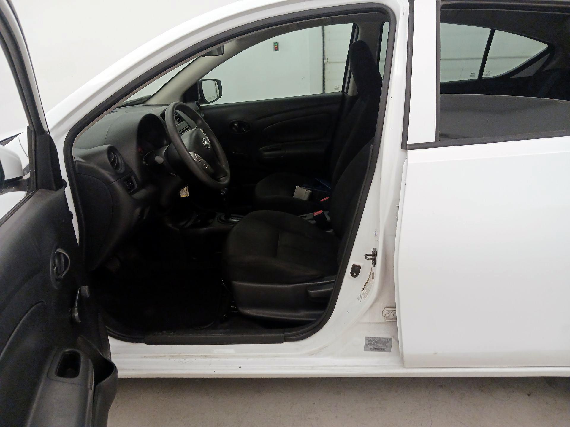 Thumbnail: 2016 Nissan Versa - 11