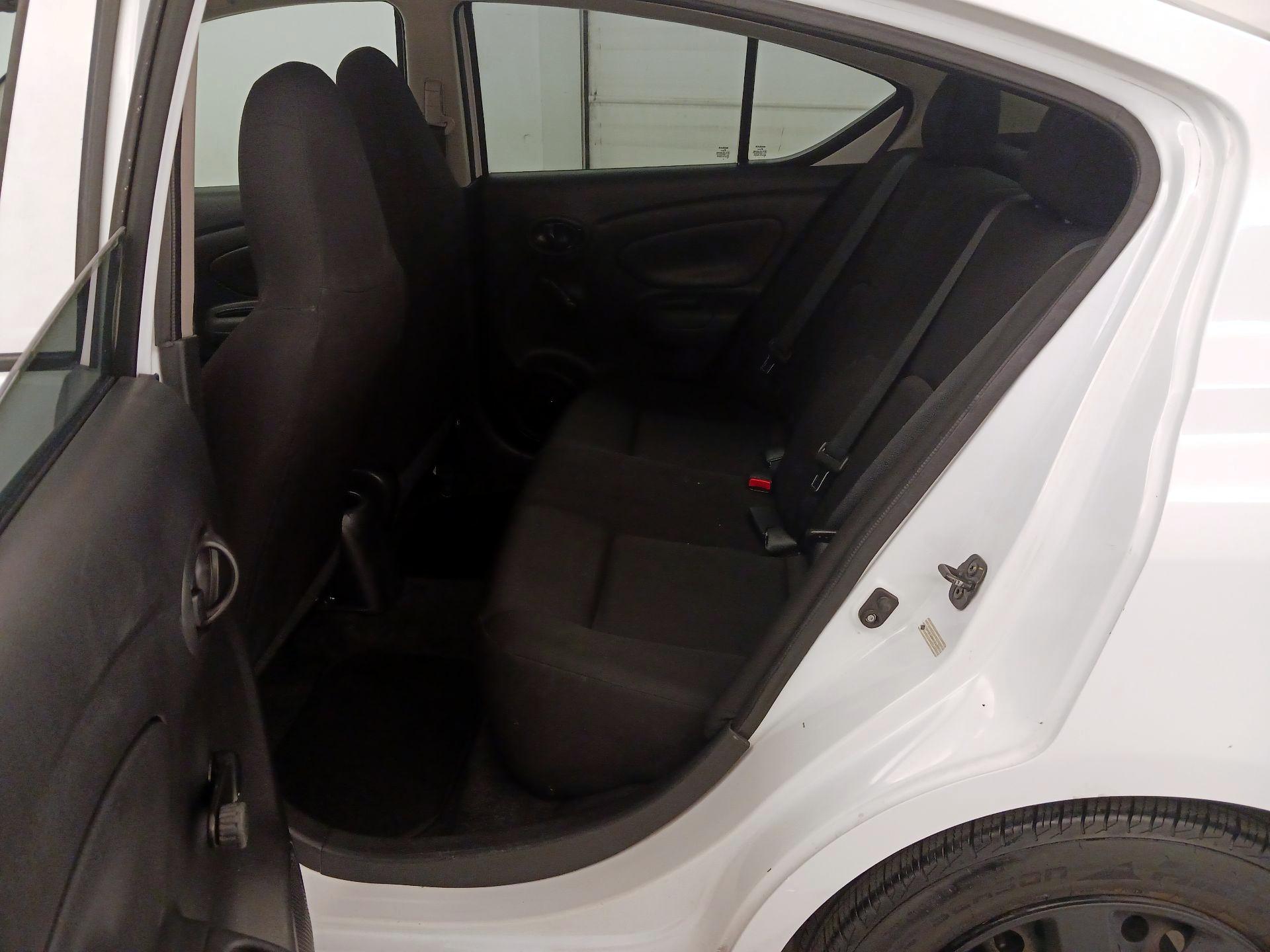 Thumbnail: 2016 Nissan Versa - 17