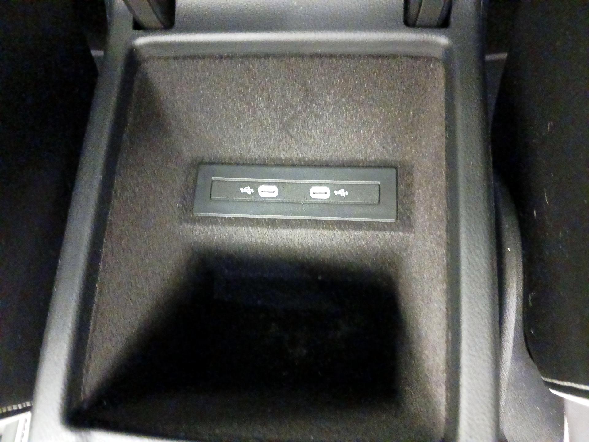 Thumbnail: 2021 Volkswagen Arteon - 19