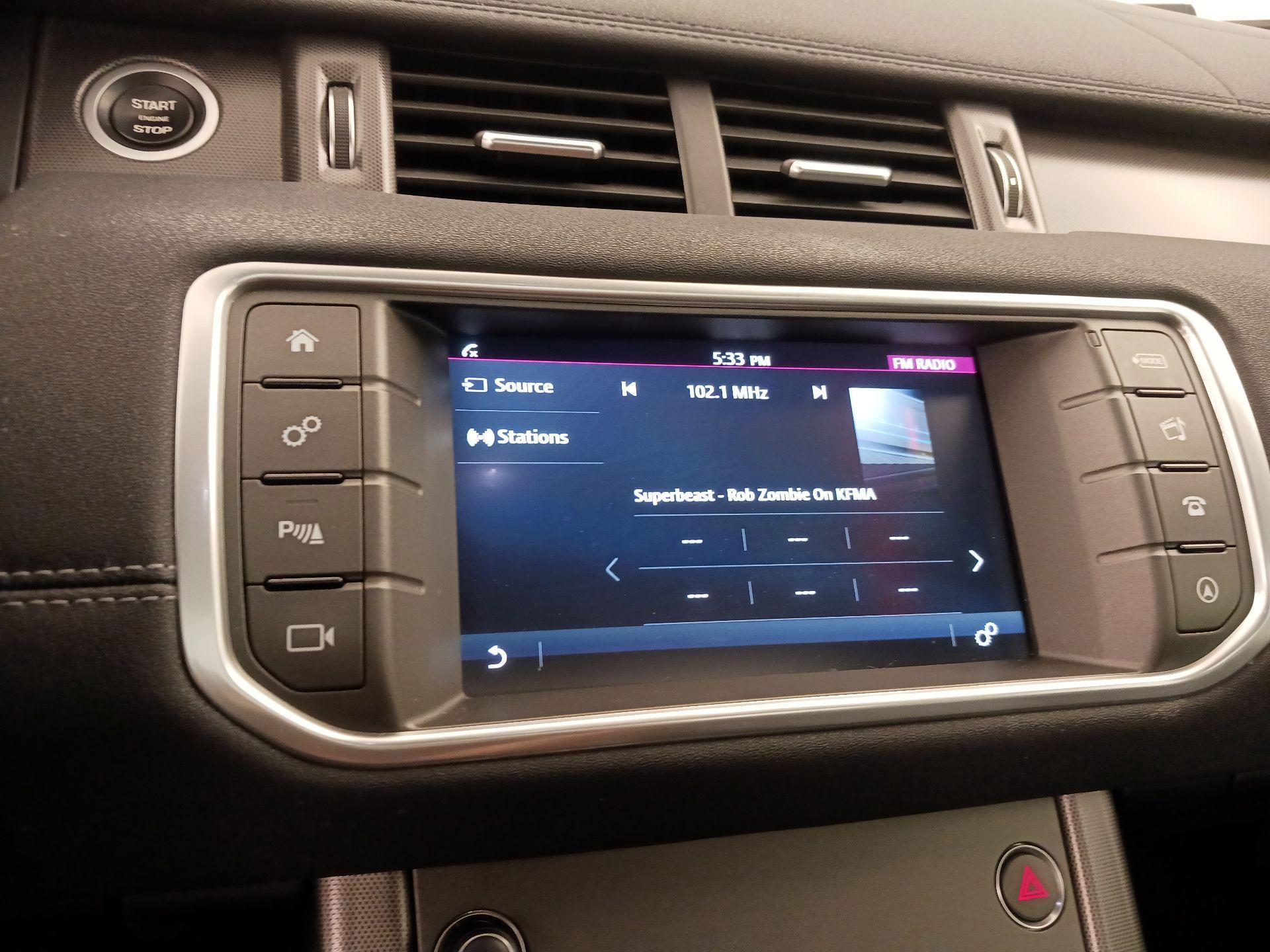 Thumbnail: 2018 Land Rover Range Rover Evoque - 16