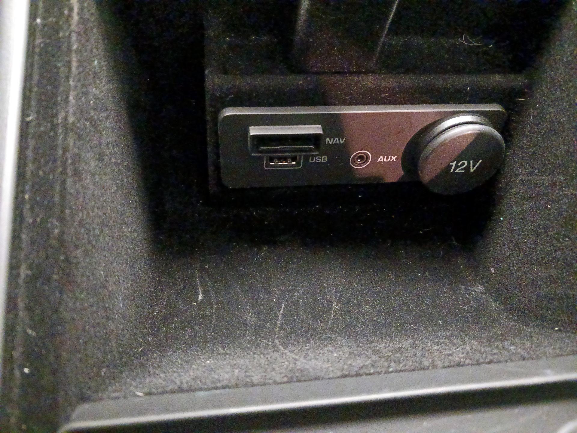 Thumbnail: 2018 Land Rover Range Rover Evoque - 19