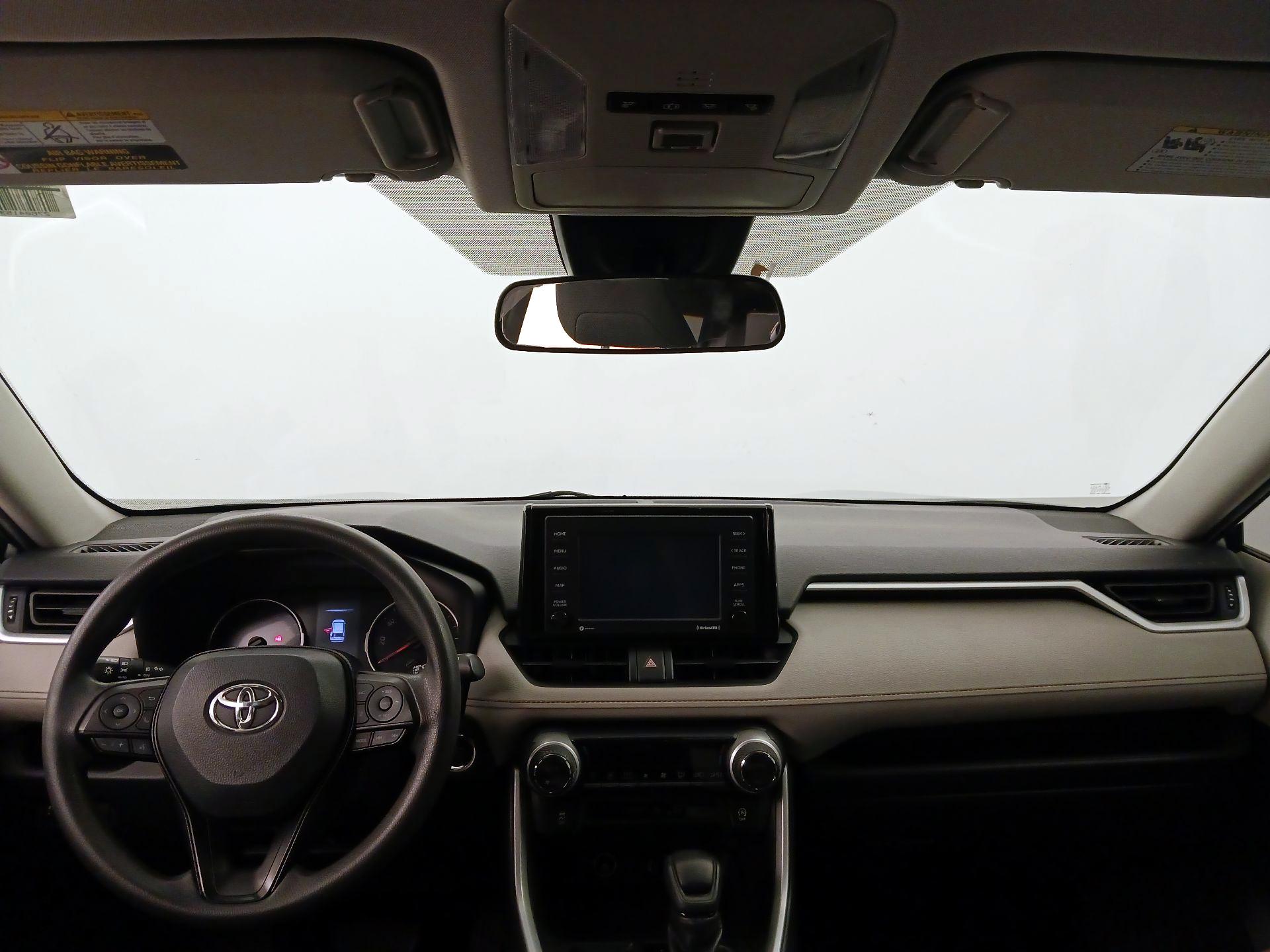 Thumbnail: 2020 Toyota RAV4 - 9