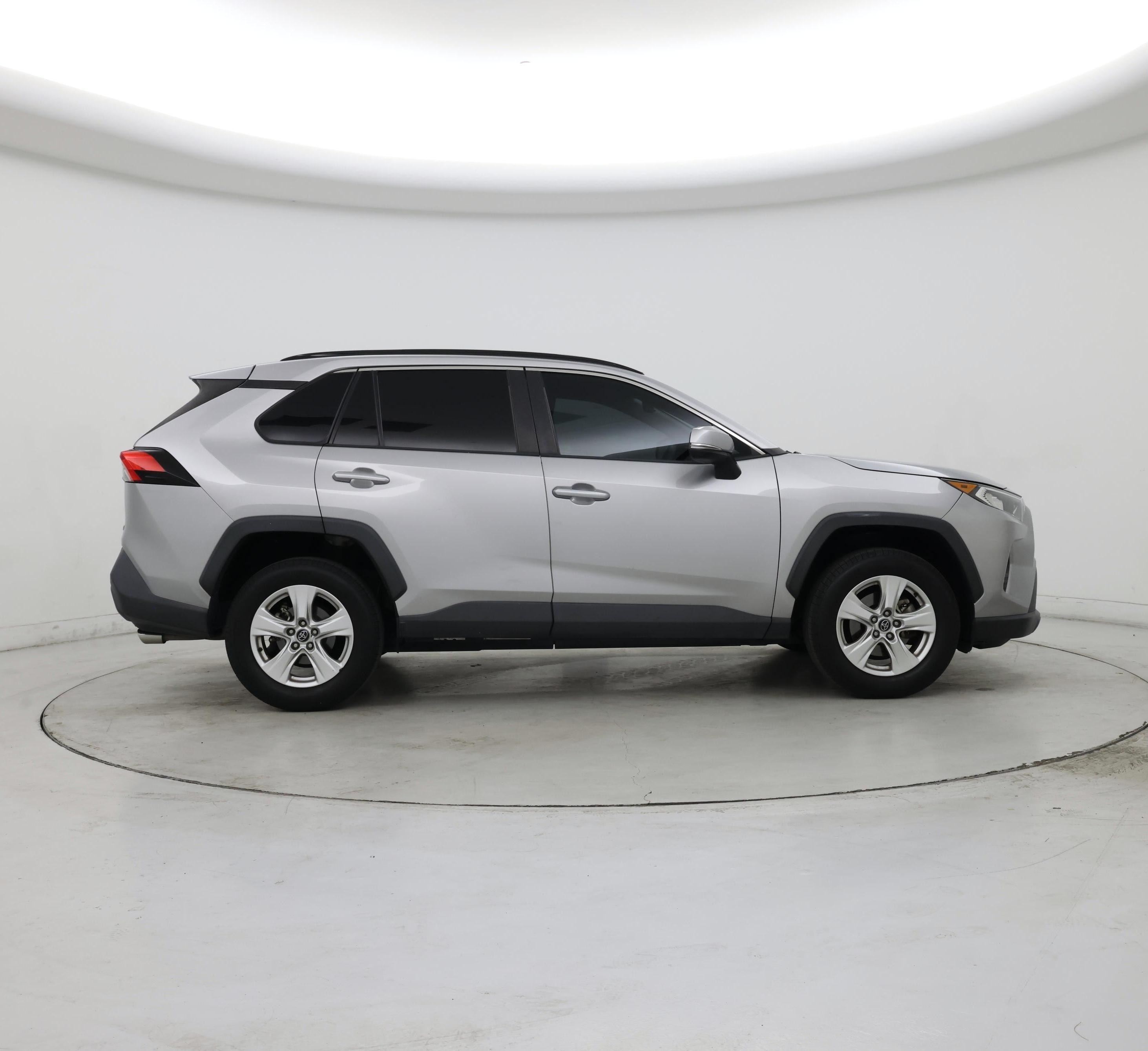 Thumbnail: 2020 Toyota RAV4 - 7