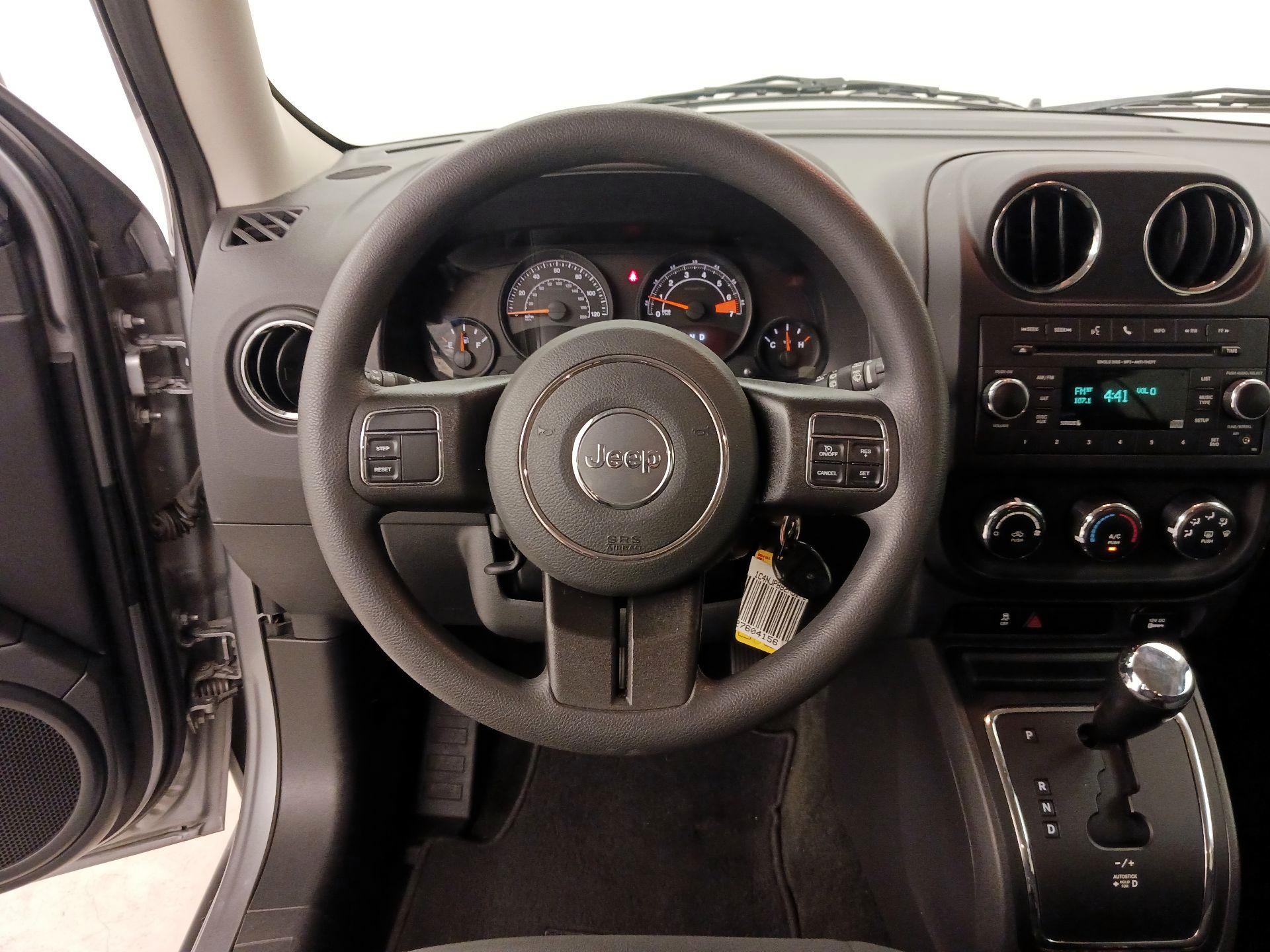 Thumbnail: 2017 Jeep Patriot - 10