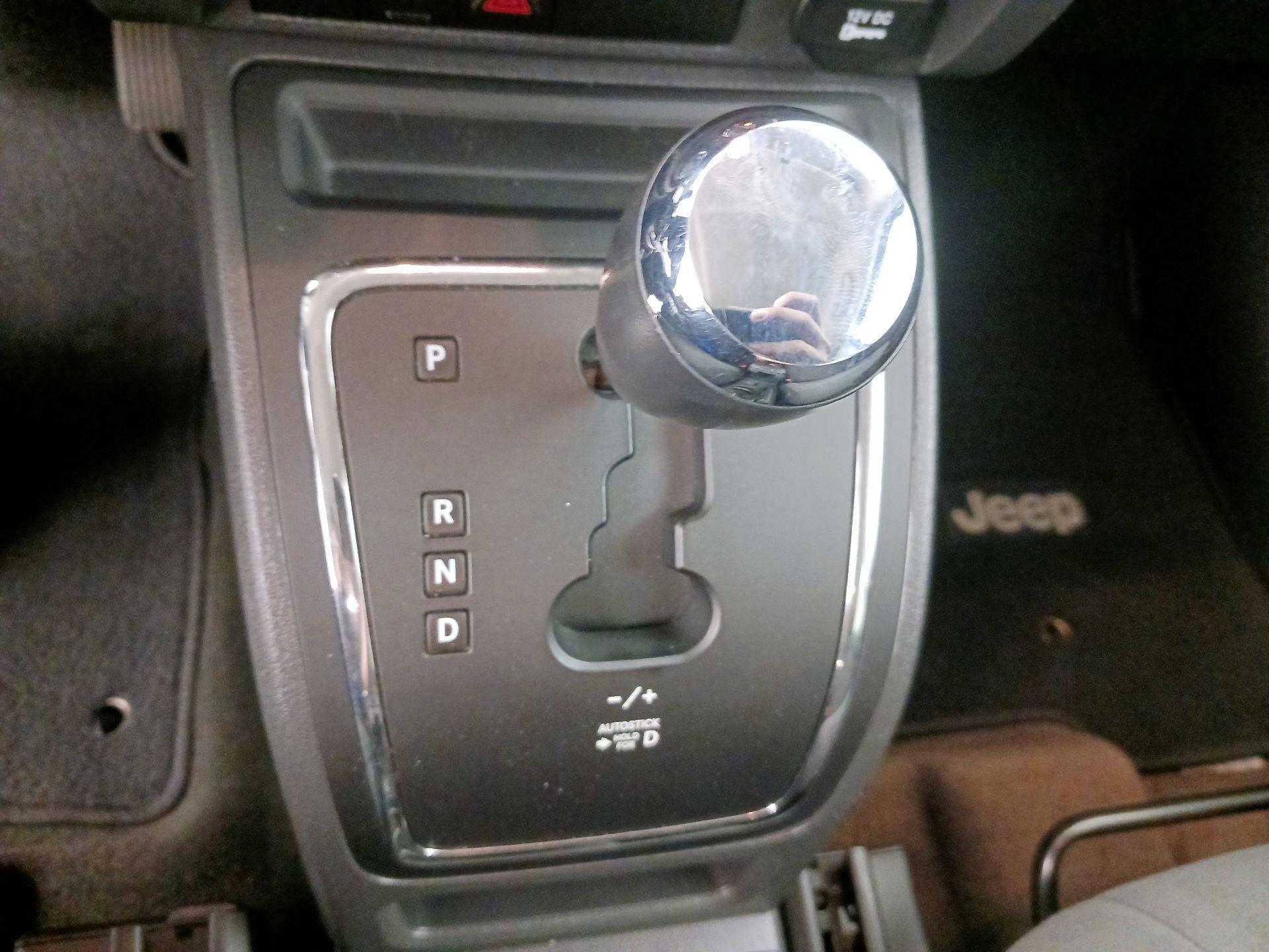 Thumbnail: 2017 Jeep Patriot - 15
