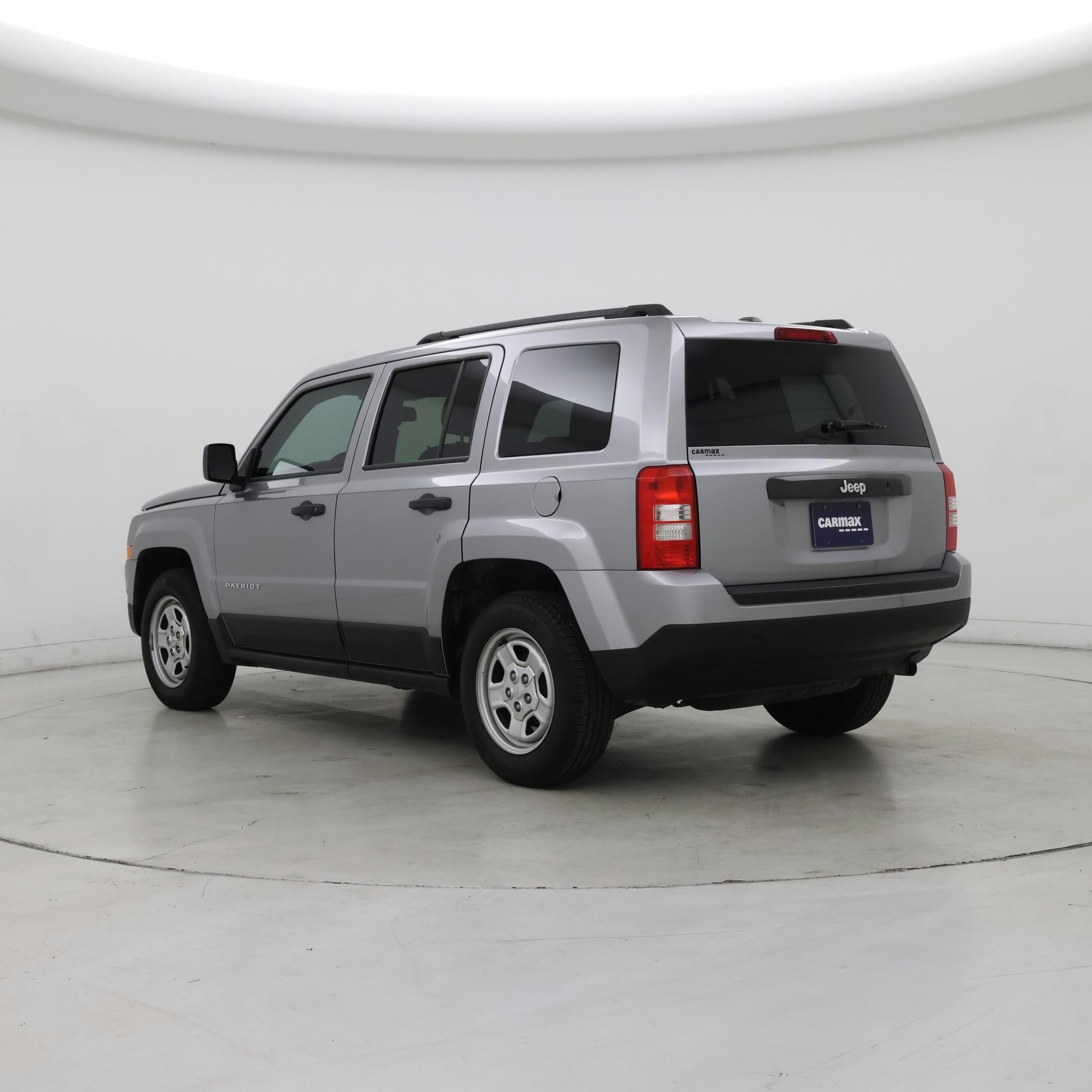 Thumbnail: 2017 Jeep Patriot - 2