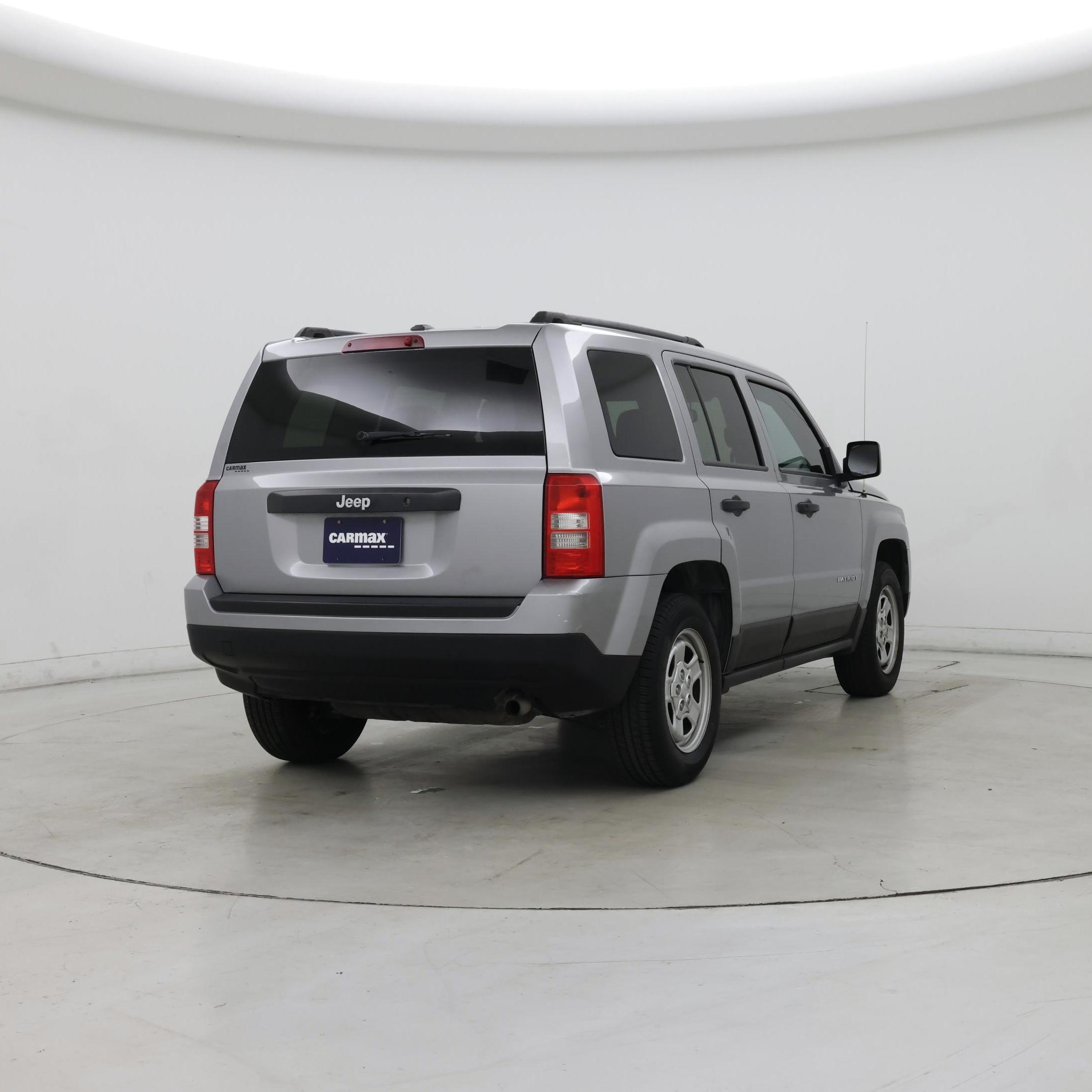 Thumbnail: 2017 Jeep Patriot - 8