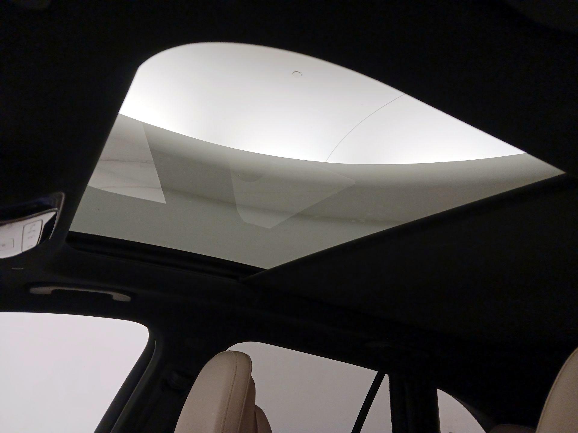 Thumbnail: 2024 Mercedes-Benz GLC - 19