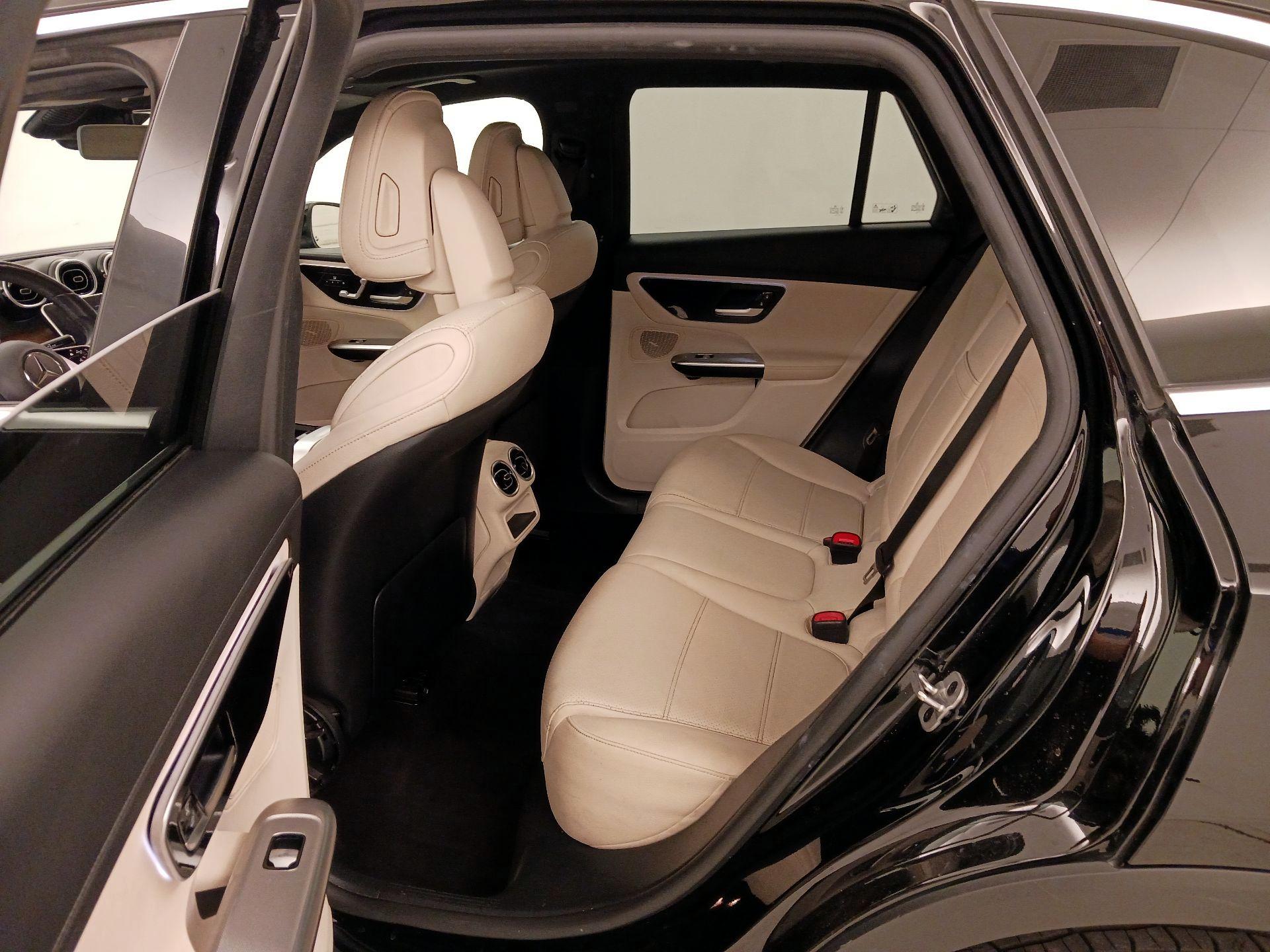 Thumbnail: 2024 Mercedes-Benz GLC - 20