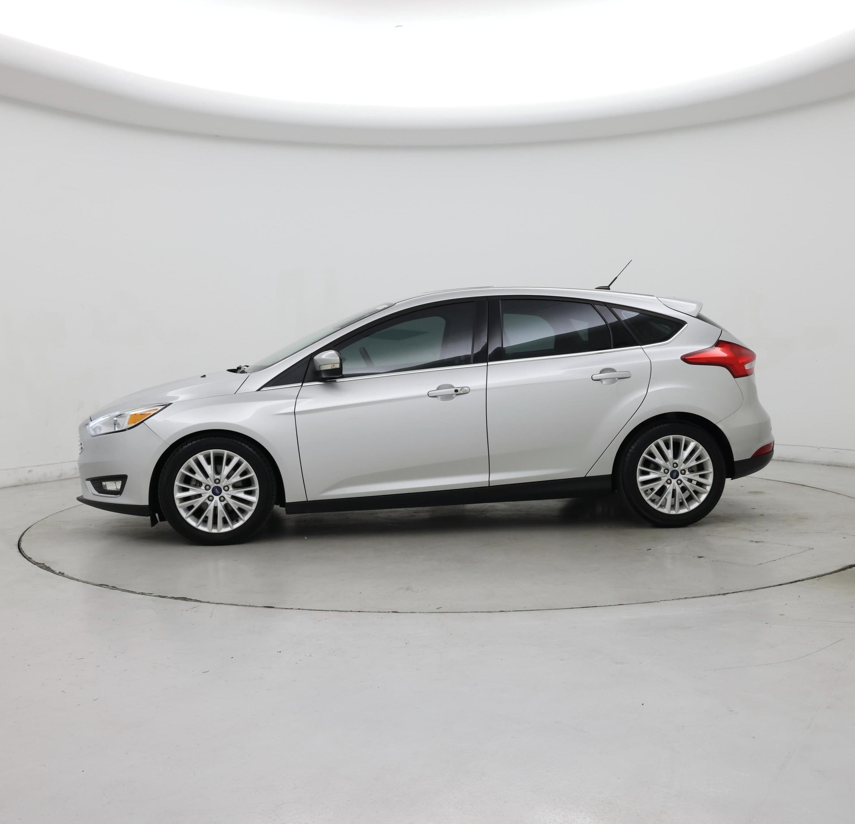 Thumbnail: 2018 Ford Focus - 3
