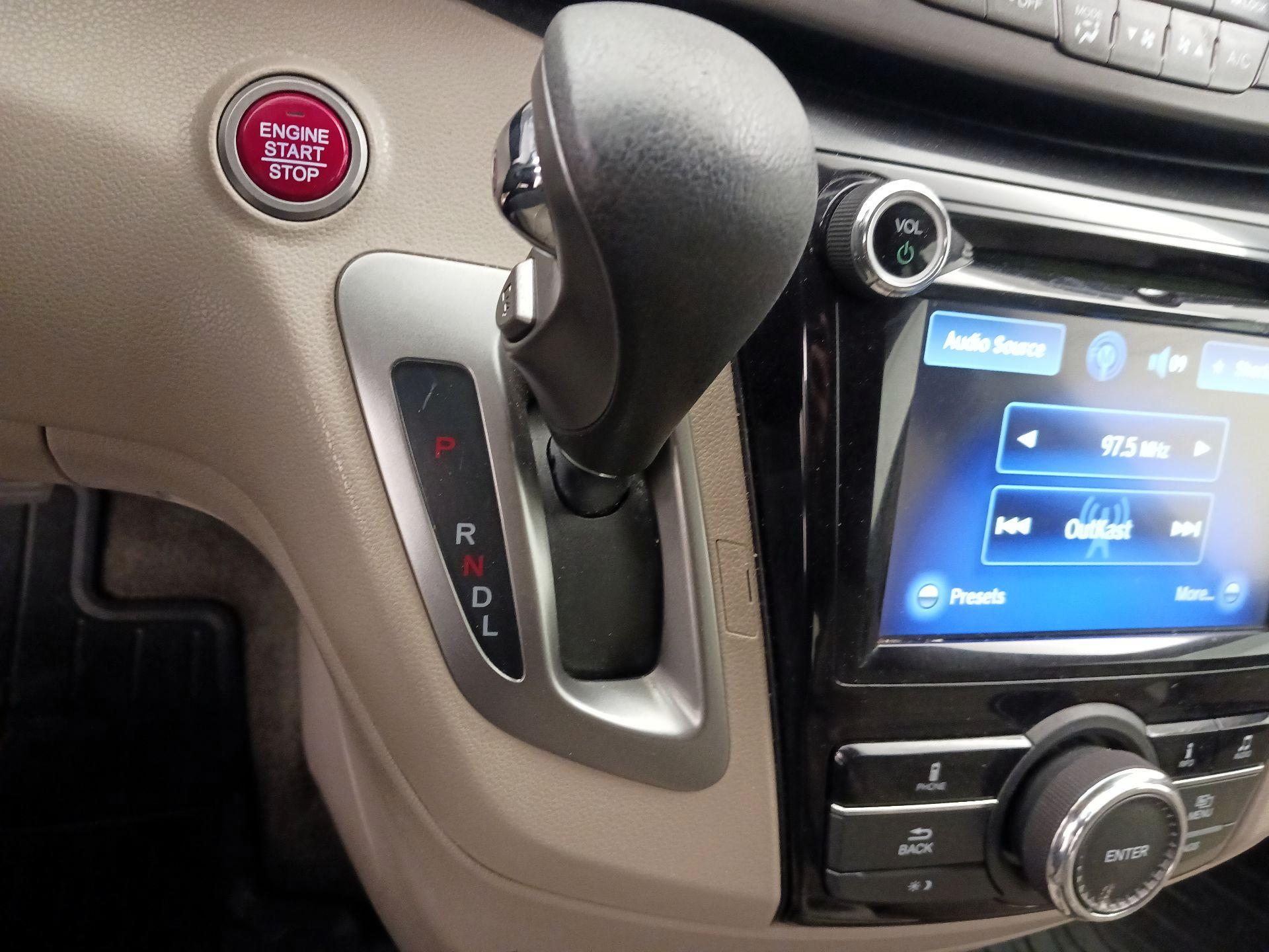 Thumbnail: 2015 Honda Odyssey - 17