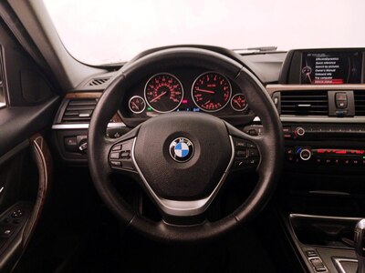 Steering Wheel & Instrument Cluster (On)