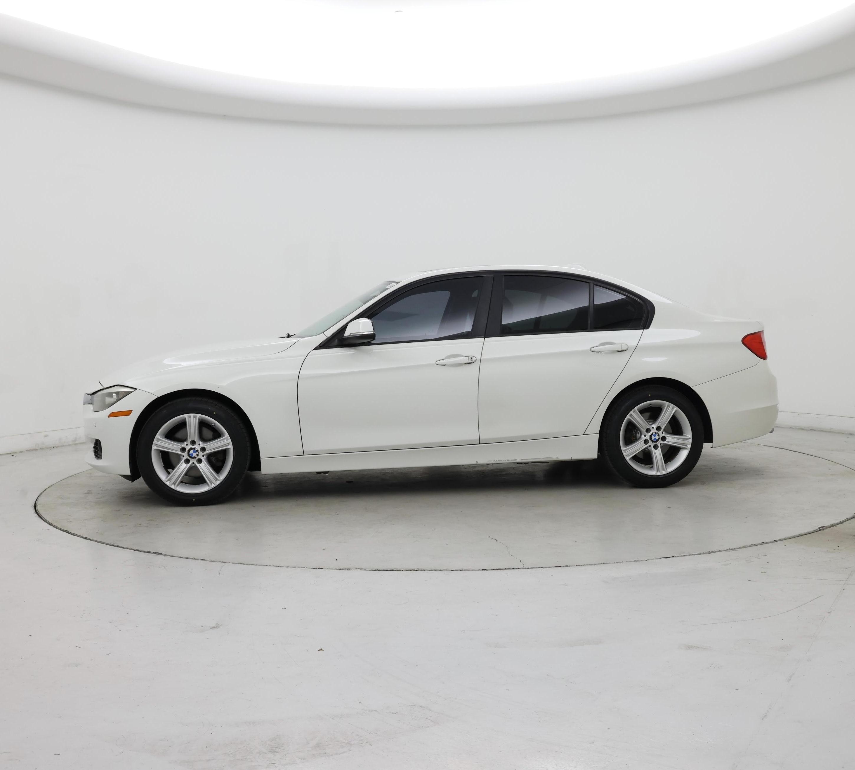 Thumbnail: 2015 BMW 3 Series - 3