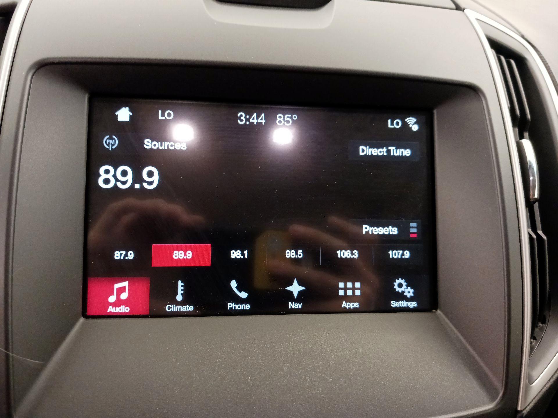 Thumbnail: 2018 Ford Edge - 16