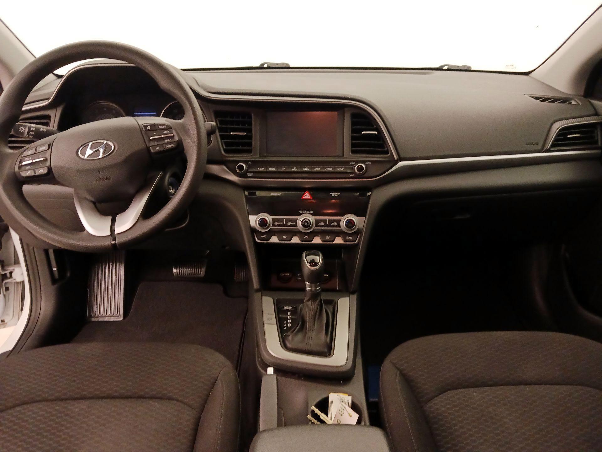 Thumbnail: 2020 Hyundai Elantra - 9