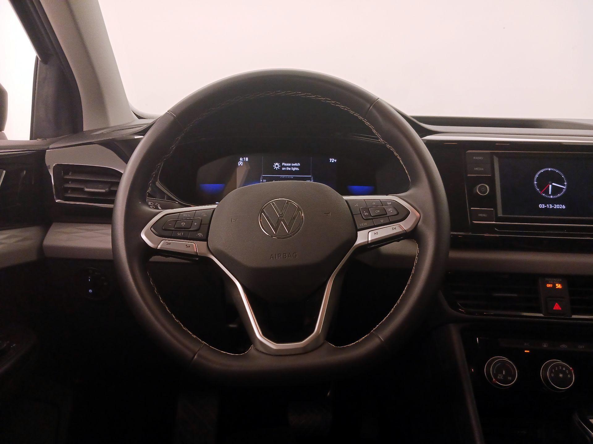 Thumbnail: 2024 Volkswagen Taos - 10