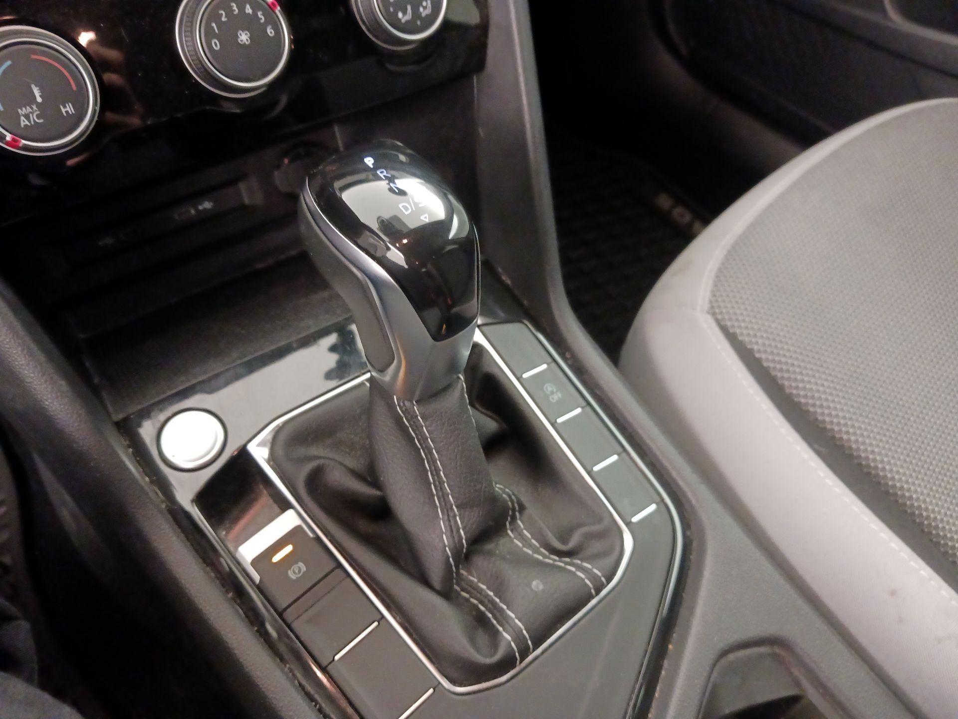 Thumbnail: 2024 Volkswagen Taos - 17