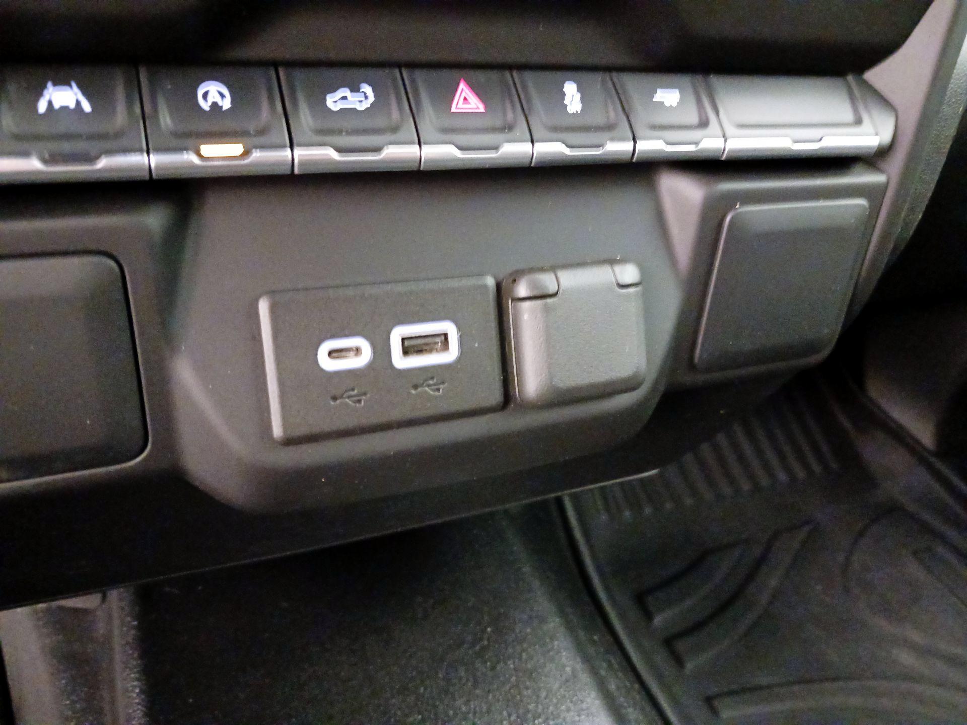 Thumbnail: 2023 GMC Sierra 1500 - 18