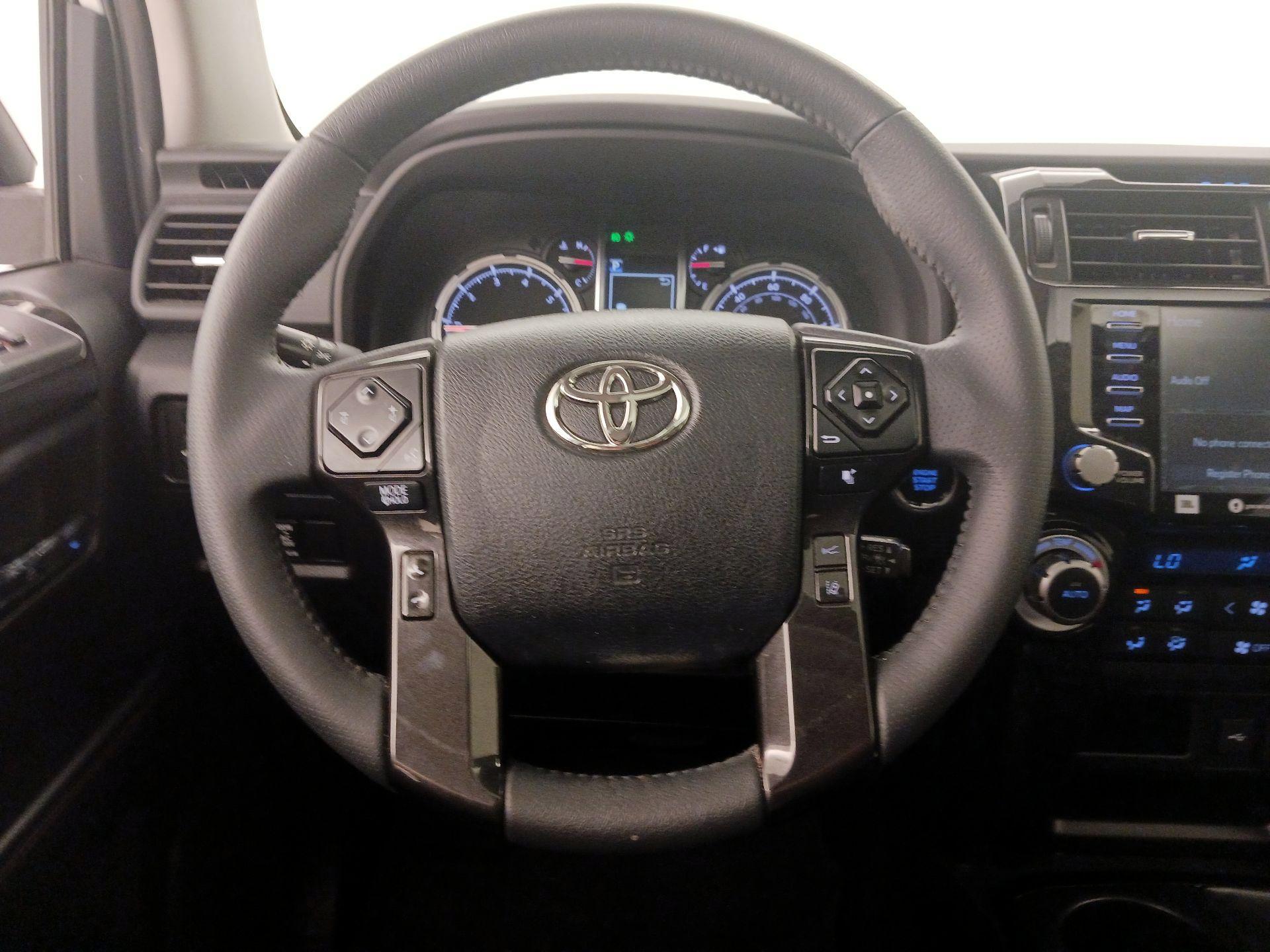 Thumbnail: 2021 Toyota 4Runner - 10