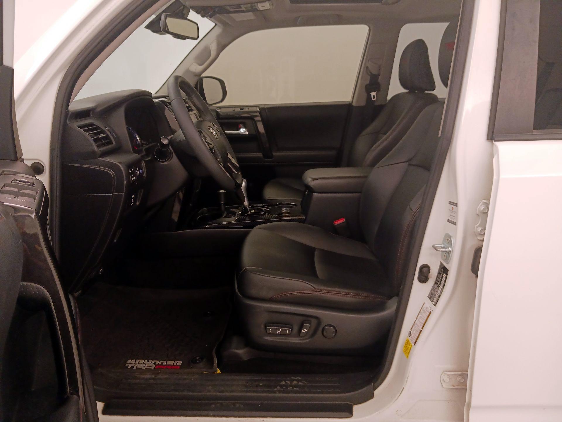 Thumbnail: 2021 Toyota 4Runner - 11