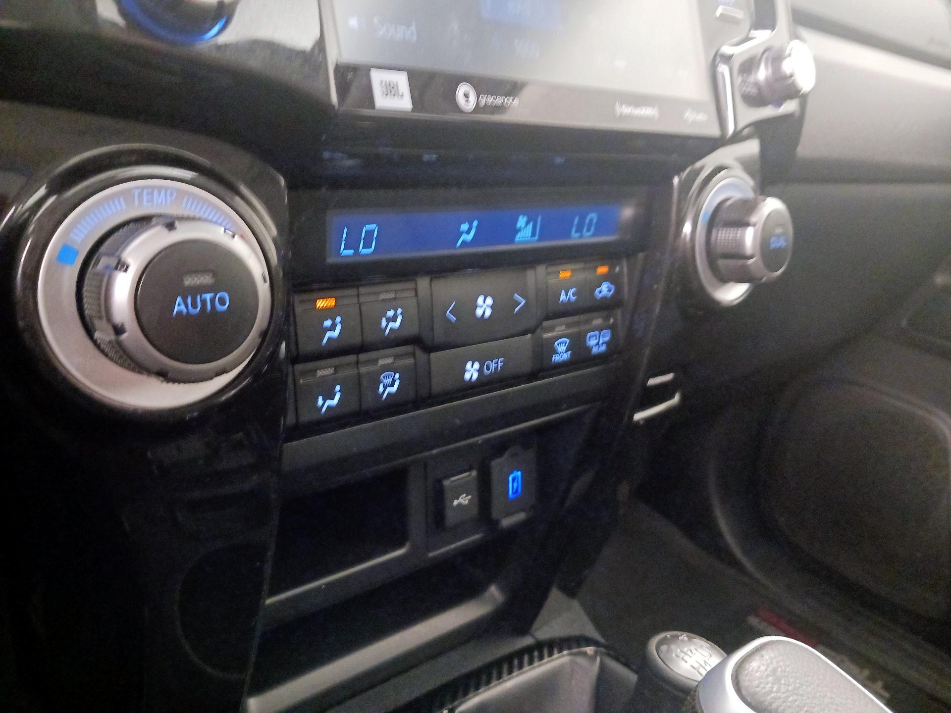 Thumbnail: 2021 Toyota 4Runner - 17