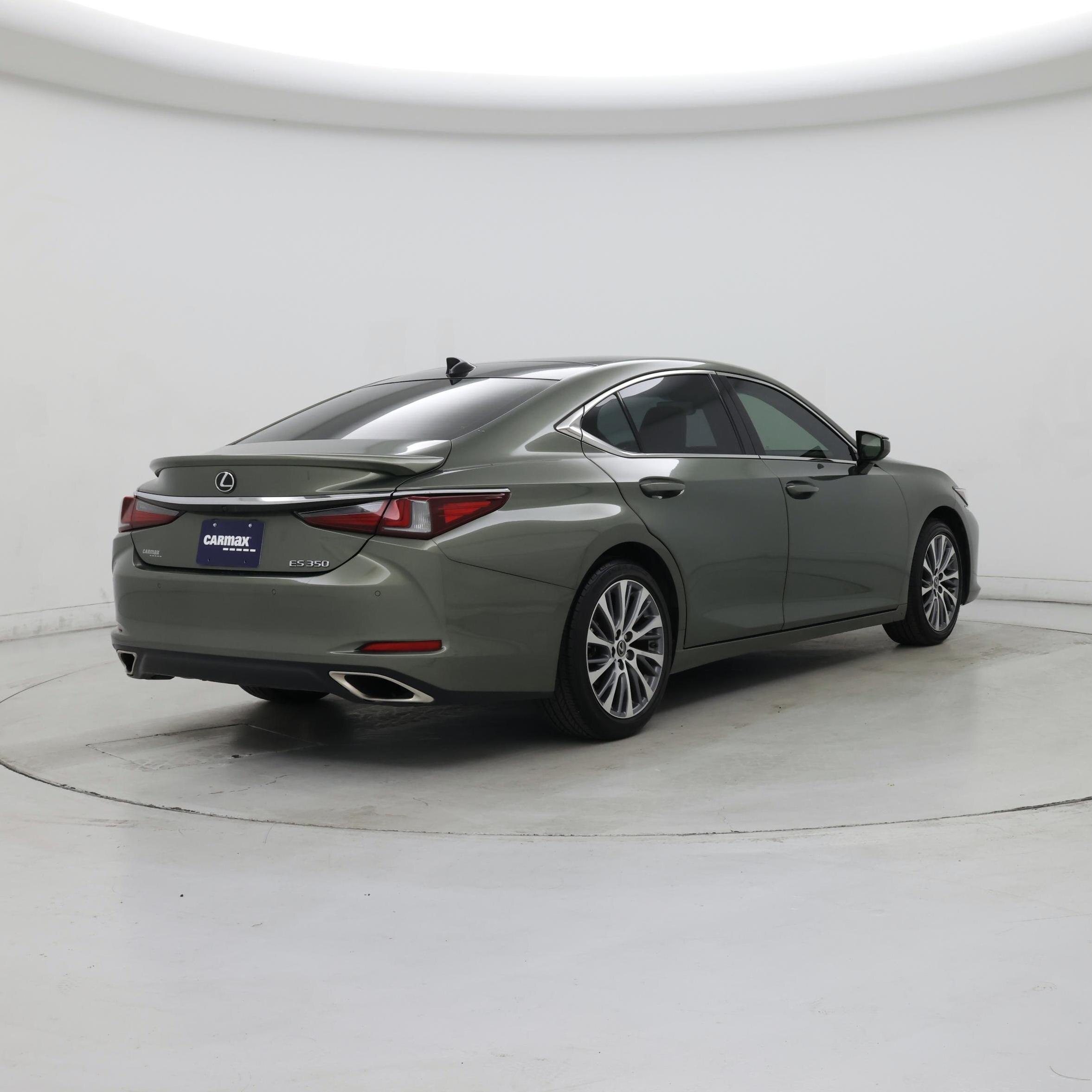 Thumbnail: 2021 Lexus ES - 8